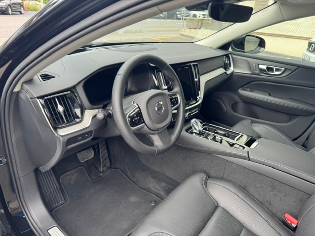 VOLVO V60 2.0 T6 TE Ultimate Bright eAWD-image-9