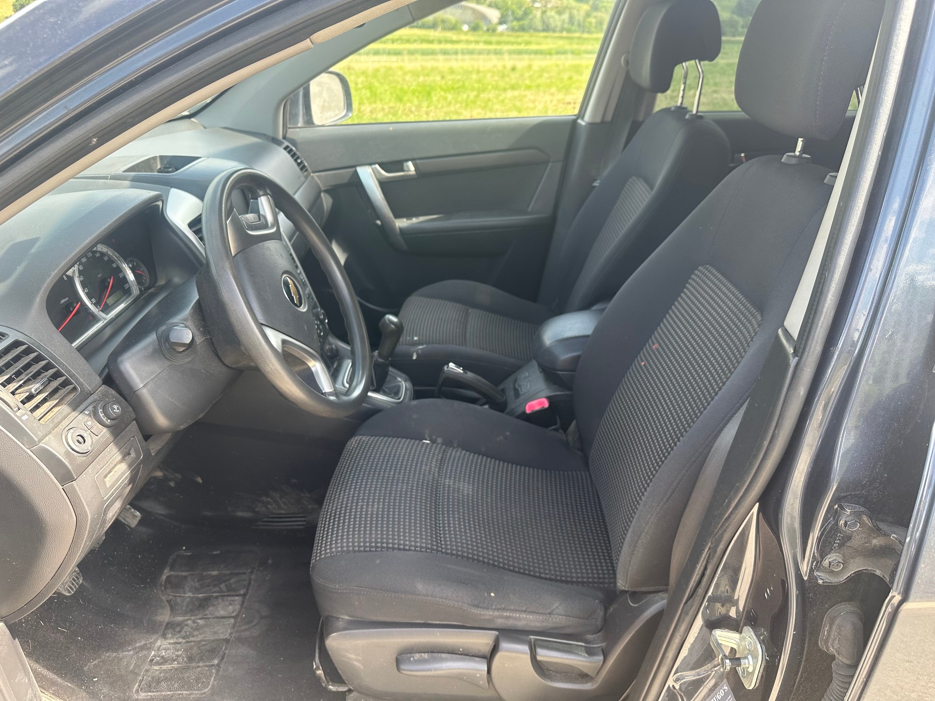 CHEVROLET Captiva 2.4 LS 4WD-image-10