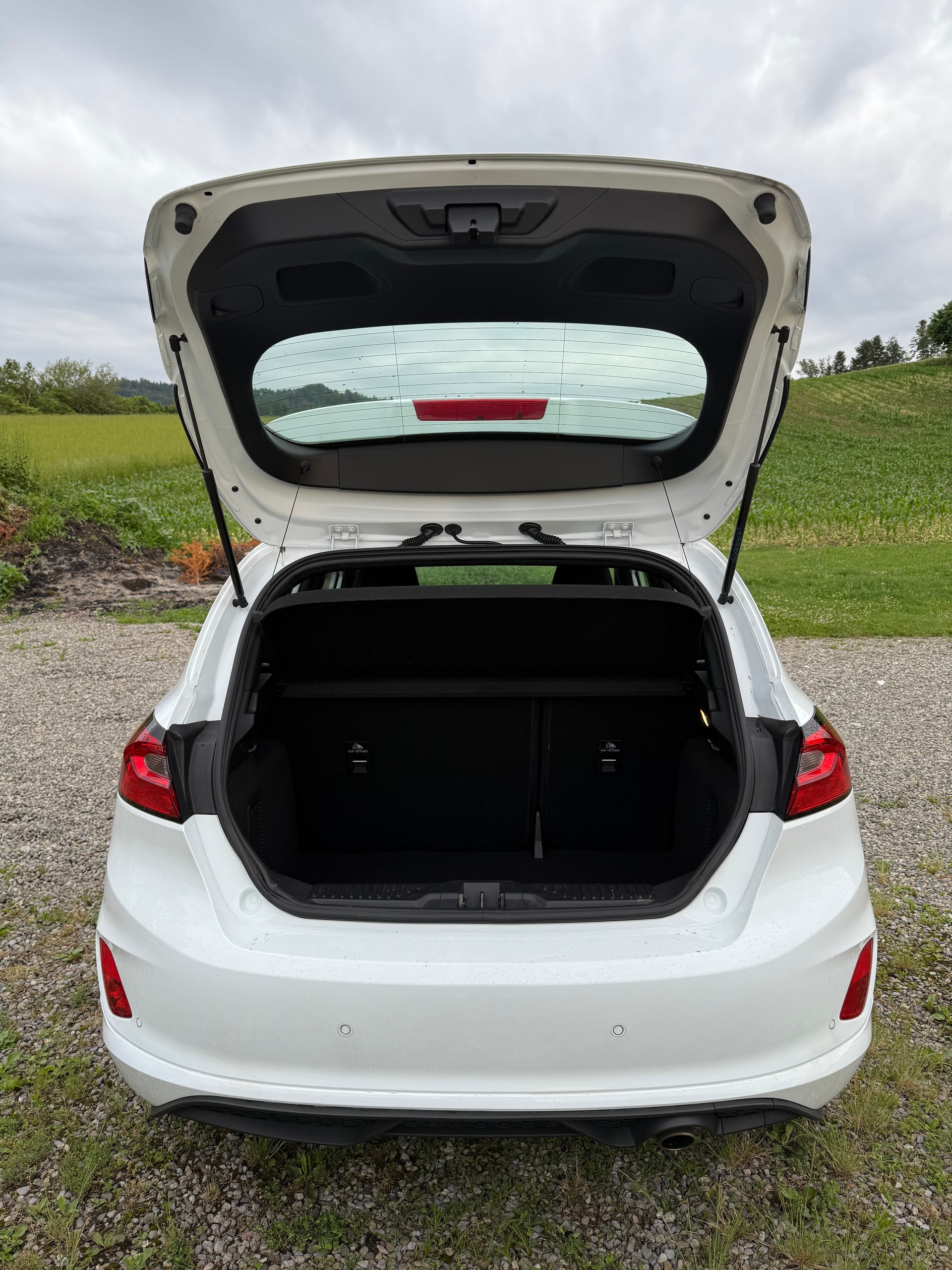 FORD Fiesta 1.0 EcoB Hybrid ST-Line-image-4