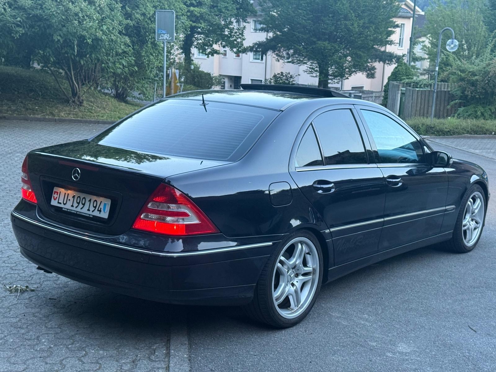 MERCEDES-BENZ C 320 Avantgarde 4Seasons 4Matic Automatic-image-5