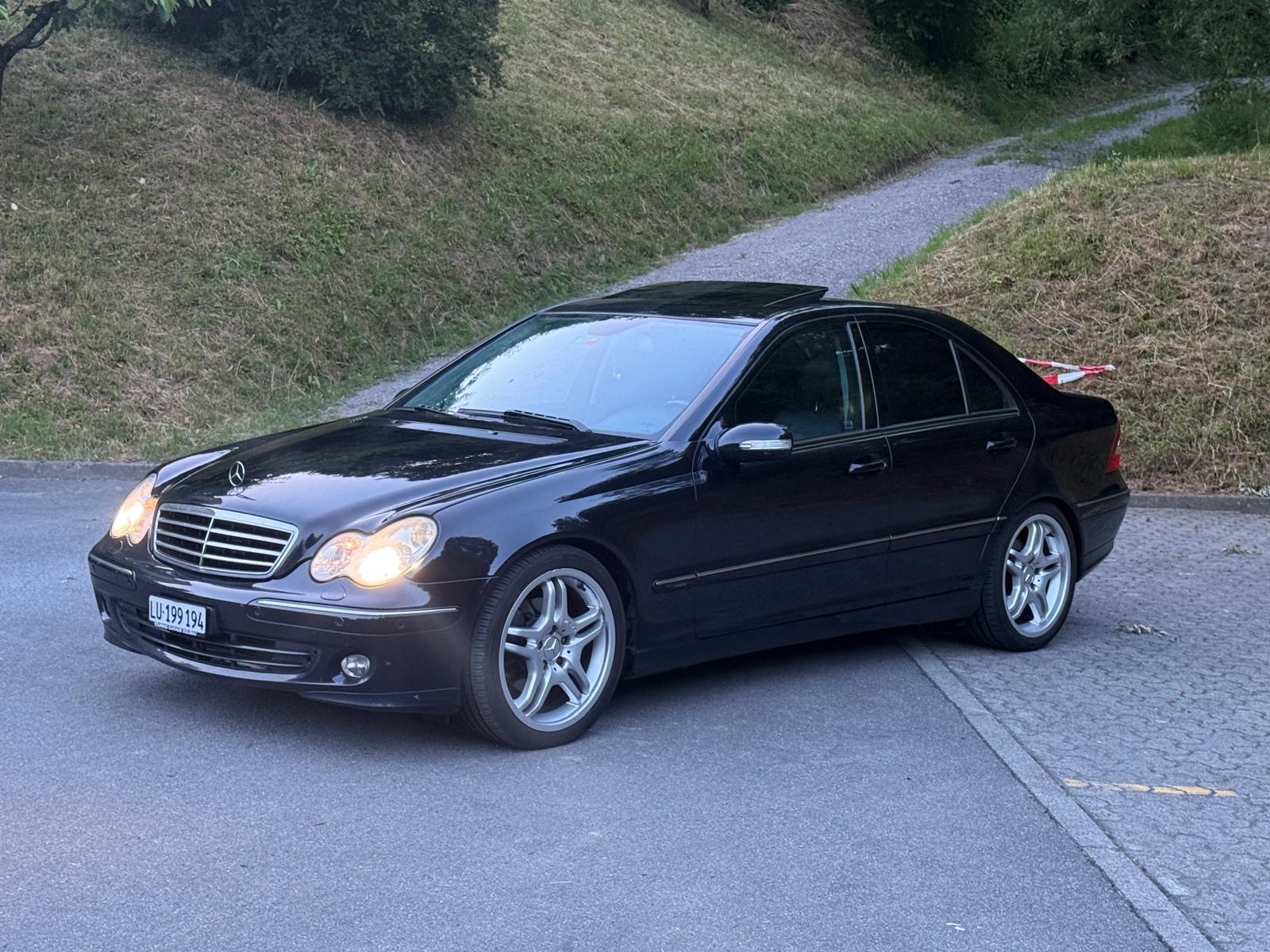 MERCEDES-BENZ C 320 Avantgarde 4Seasons 4Matic Automatic-image-0