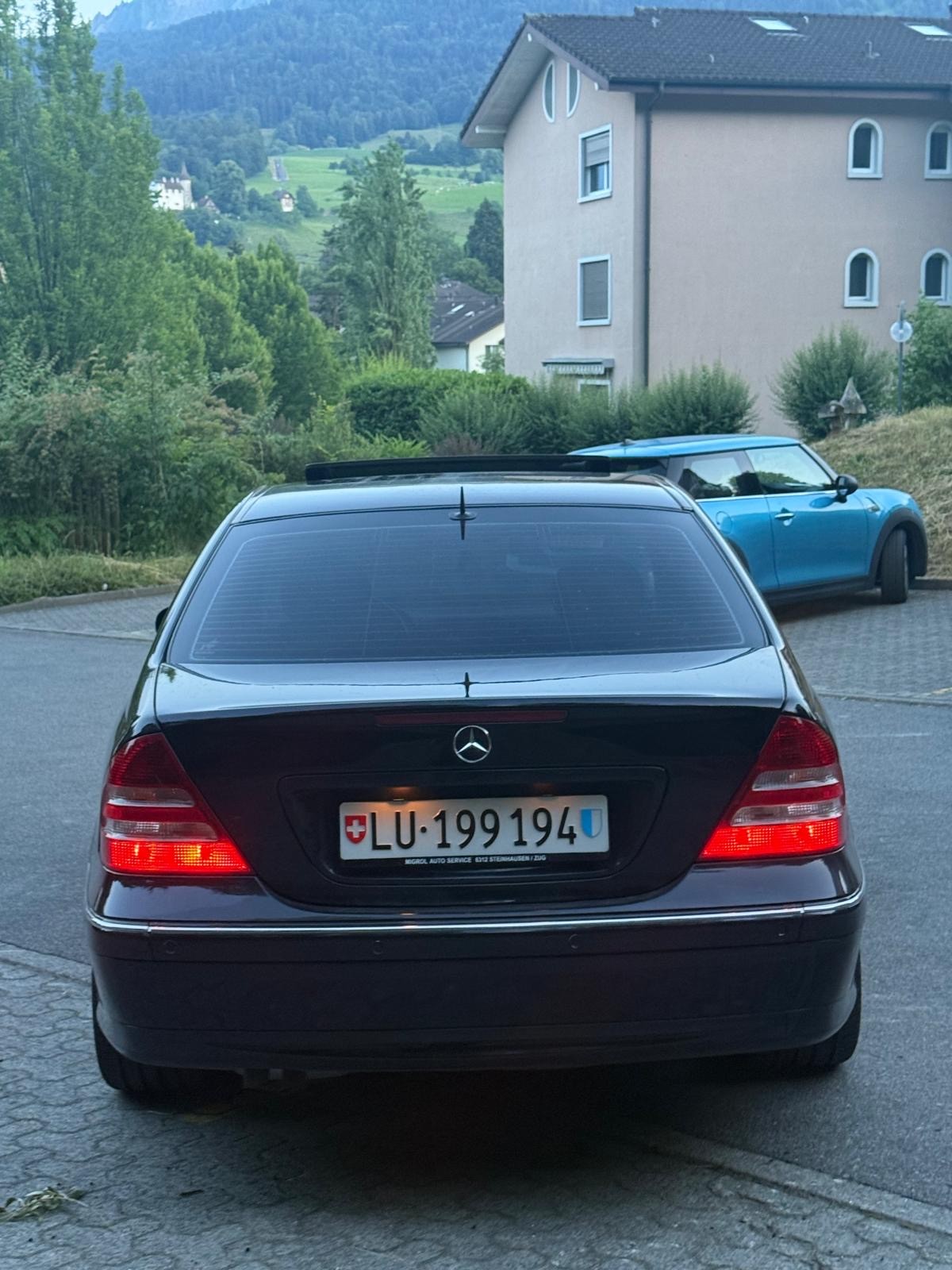 MERCEDES-BENZ C 320 Avantgarde 4Seasons 4Matic Automatic-image-4