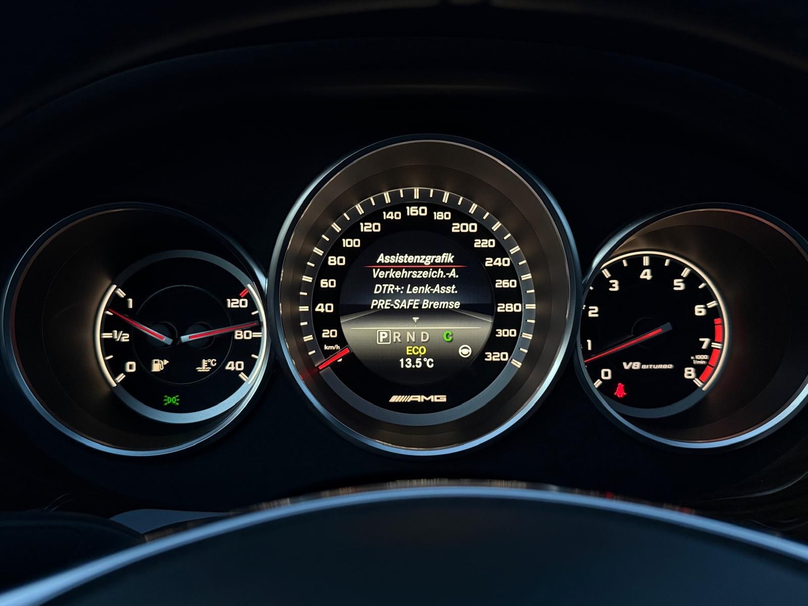 MERCEDES-BENZ CLS 63 AMG 4Matic Speedshift MCT-image-26