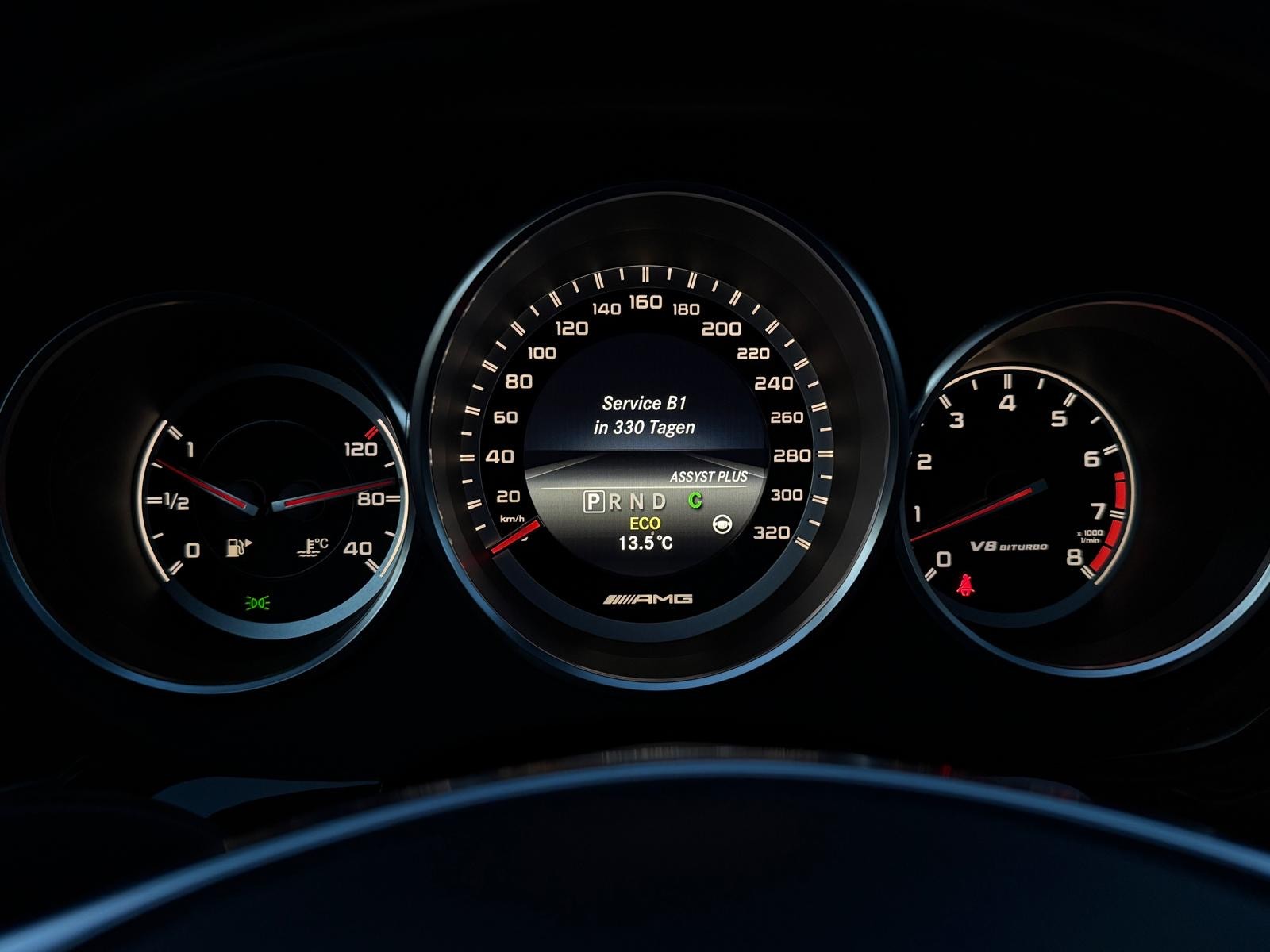 MERCEDES-BENZ CLS 63 AMG 4Matic Speedshift MCT-image-27