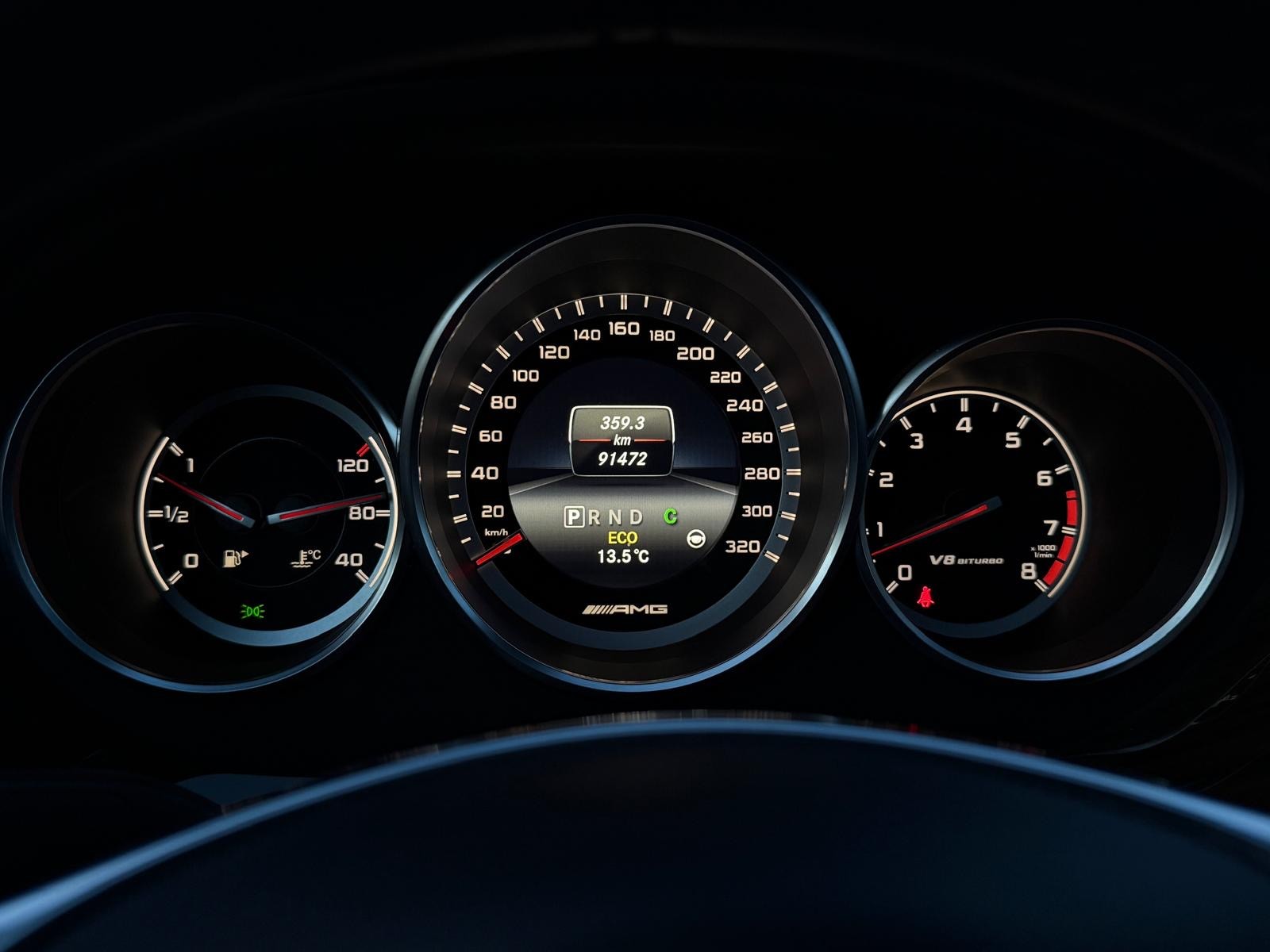 MERCEDES-BENZ CLS 63 AMG 4Matic Speedshift MCT-image-25