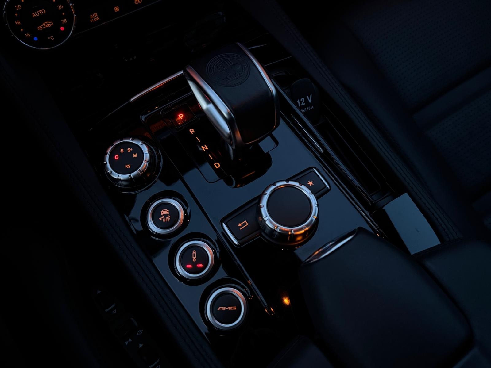 MERCEDES-BENZ CLS 63 AMG 4Matic Speedshift MCT-image-29