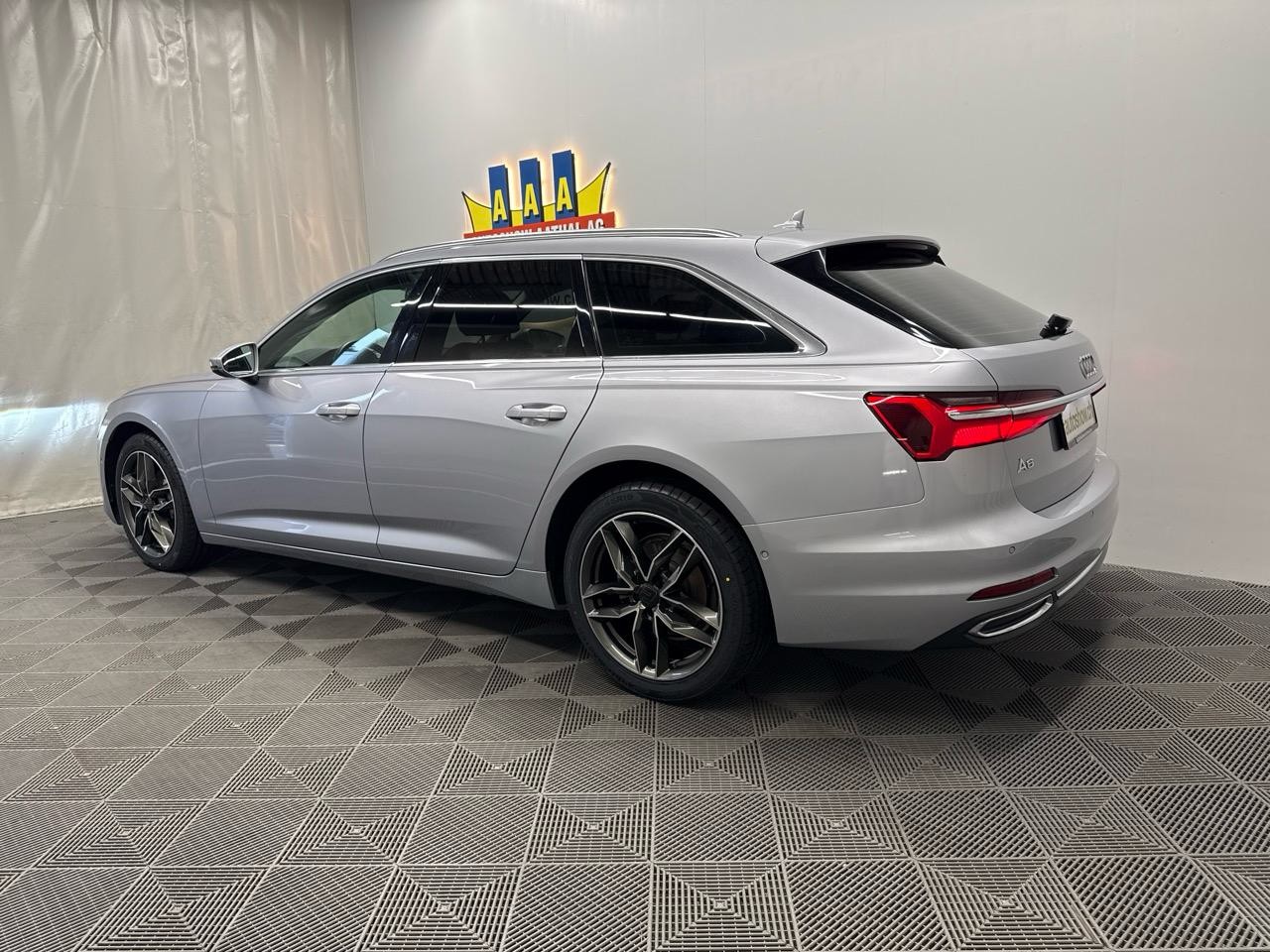 AUDI A6 Avant 40 TDI Sport quattro S-tronic-image-1