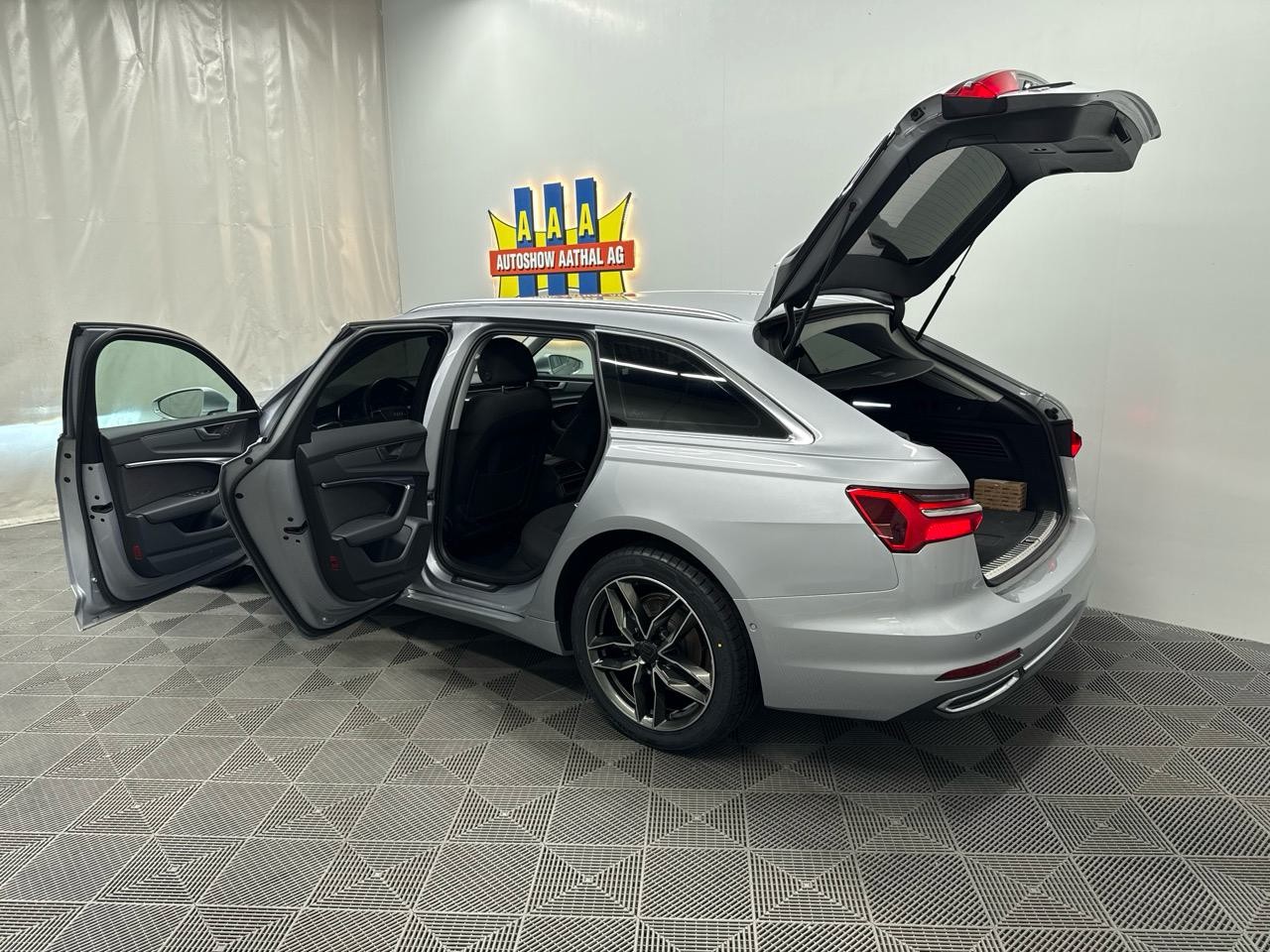 AUDI A6 Avant 40 TDI Sport quattro S-tronic-image-12