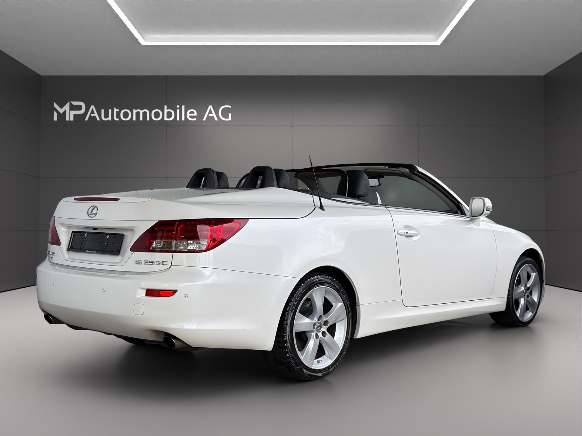LEXUS IS 250C Edition Automatic-image-5