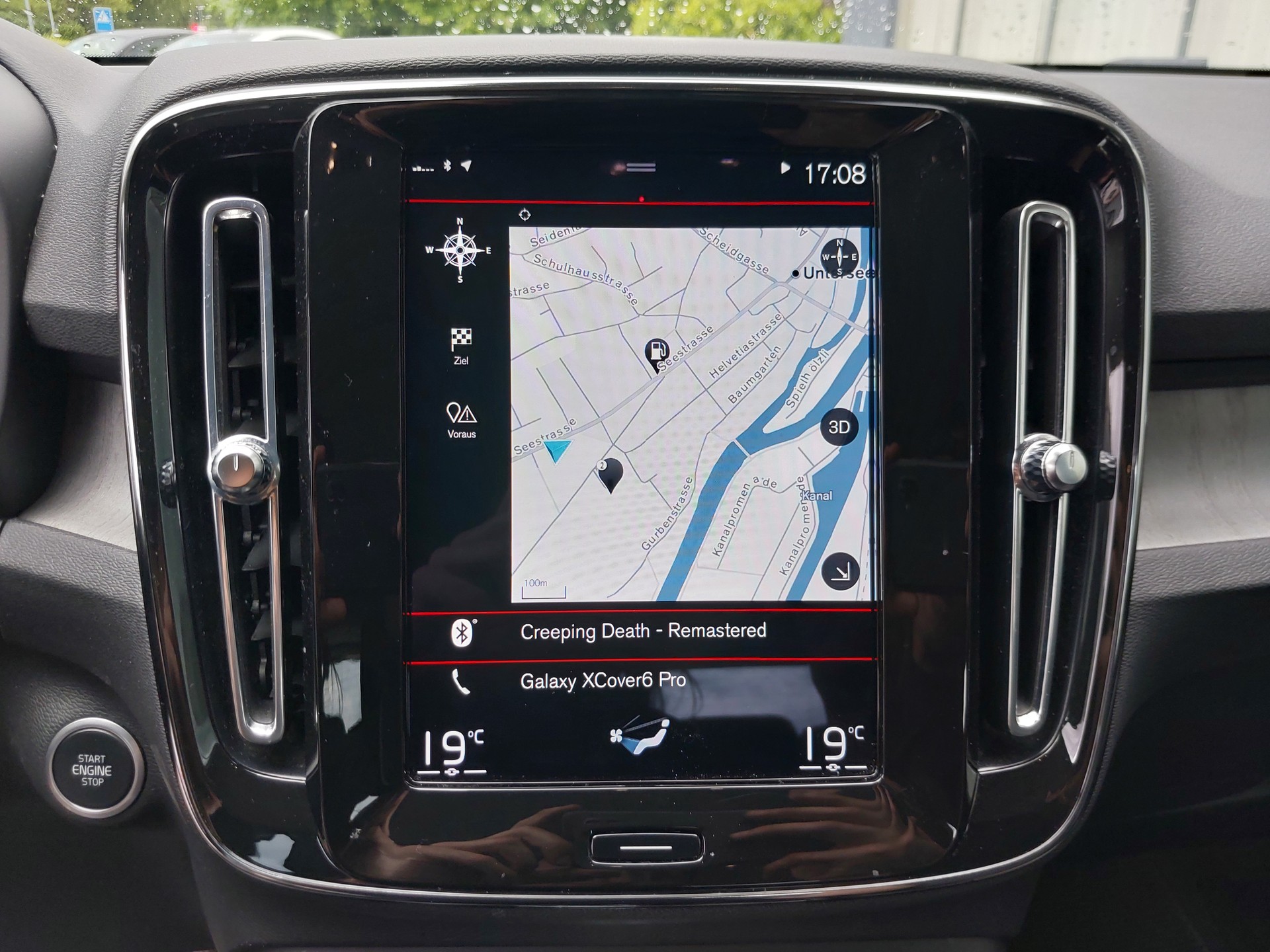 VOLVO XC40 T5 TwE Inscription DCT-image-12