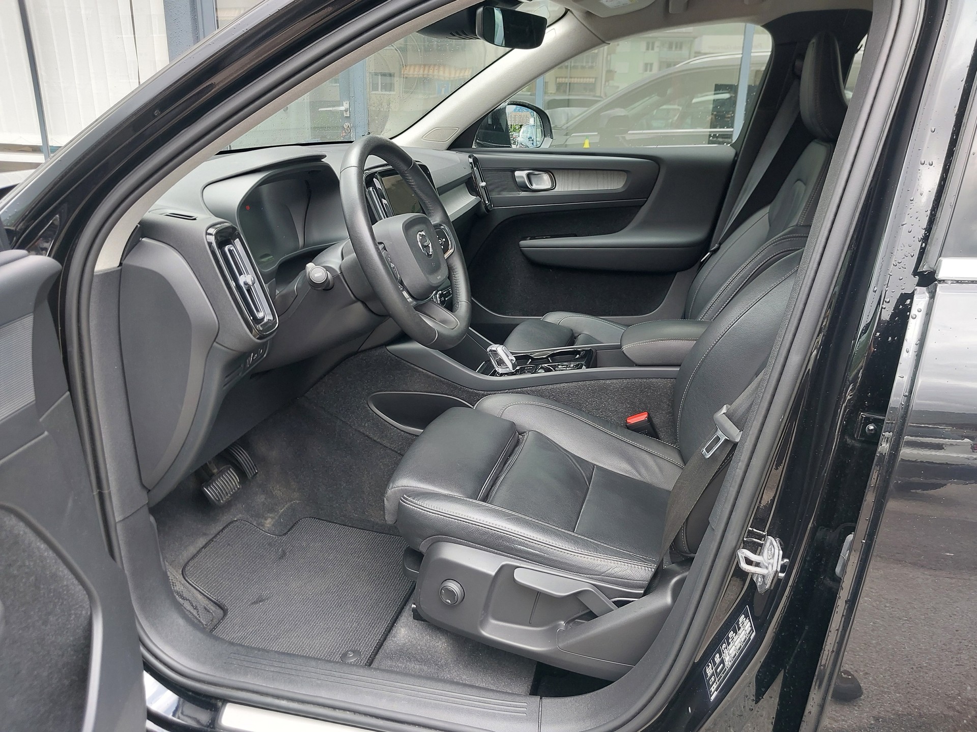 VOLVO XC40 T5 TwE Inscription DCT-image-5