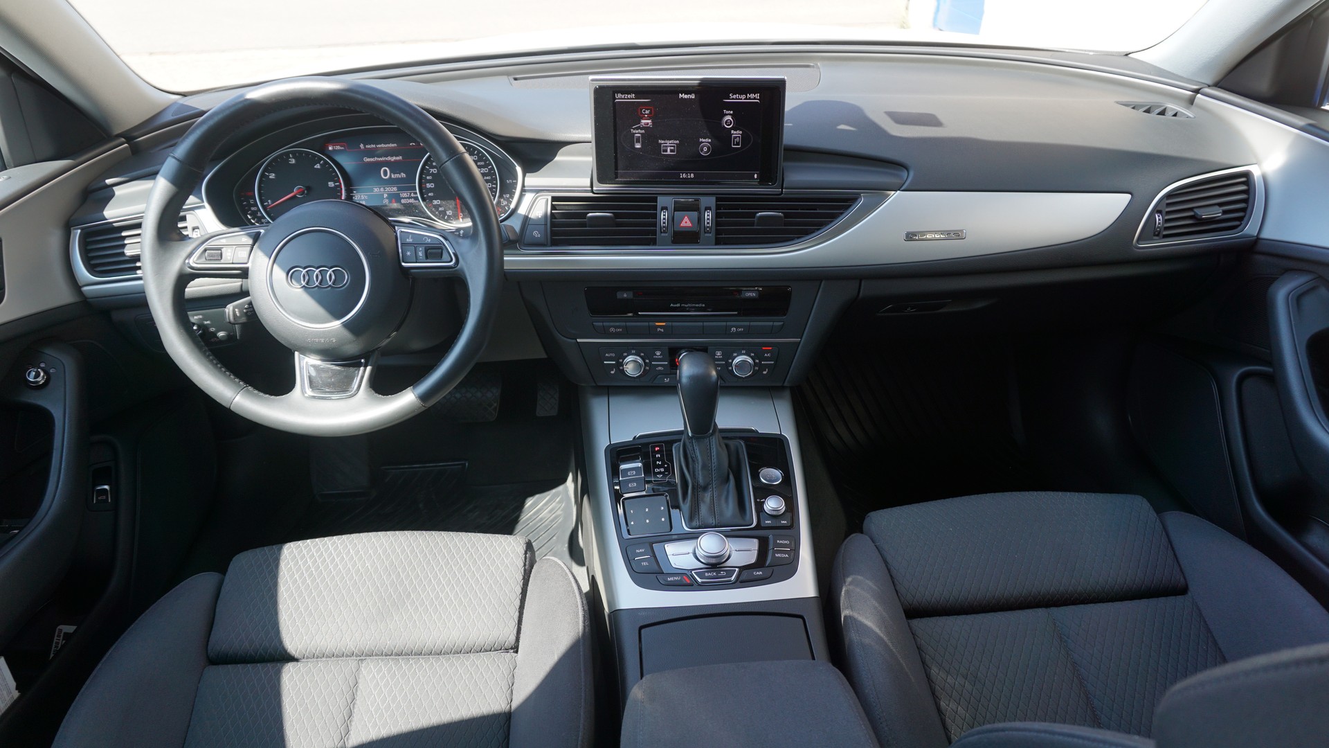 AUDI A6 Avant 2.0 TDI 190 quattro S-Tronic-image-12