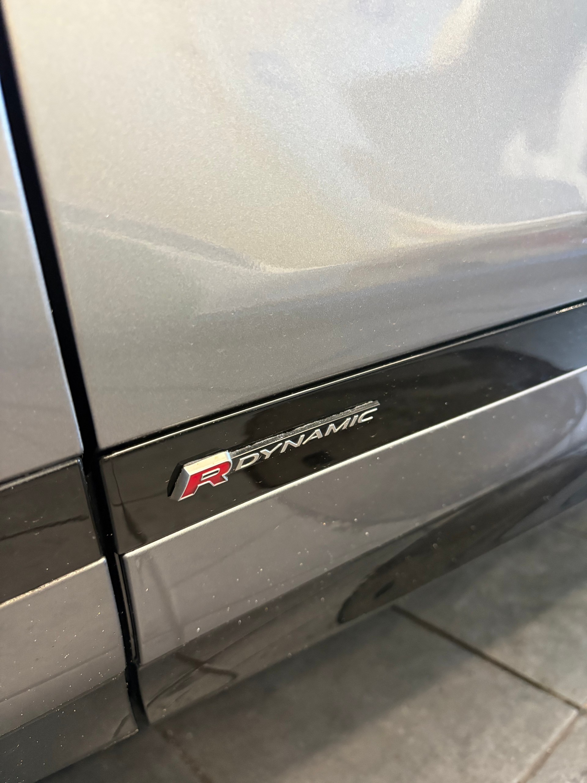 LAND ROVER Range Rover Evoque R-Dynamic D 150 HSE AT9-image-10