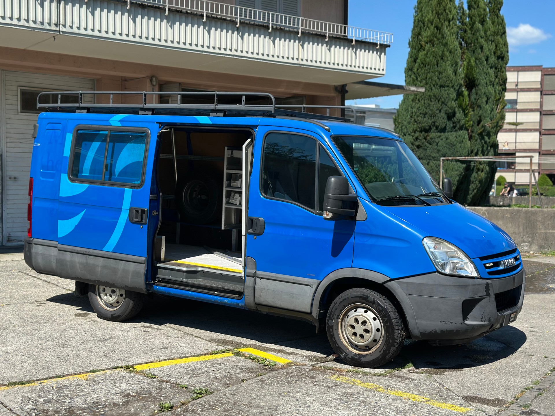 IVECO 35 S 12 V GKBA43A2B1-image-2