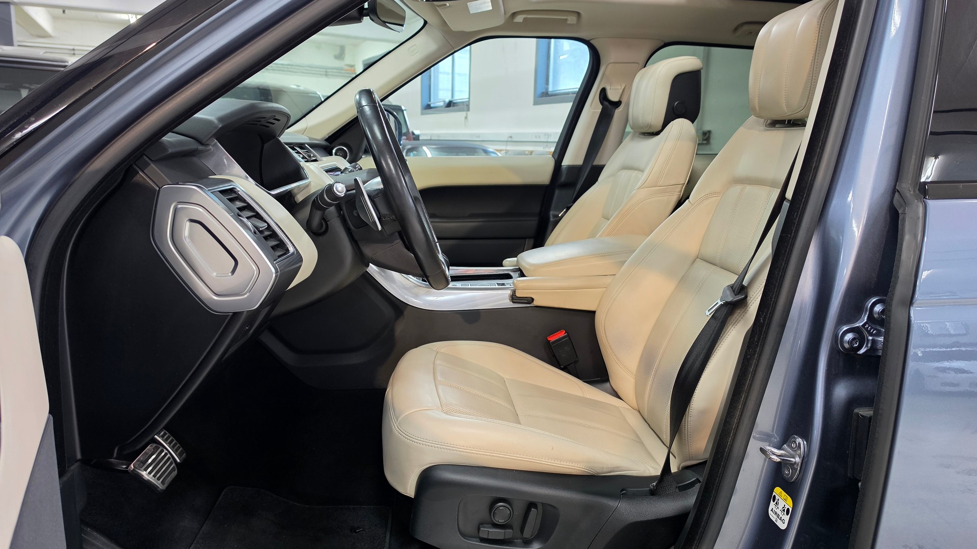 LAND ROVER Range Rover Sport 3.0 SDV6 HSE Automatic-image-22