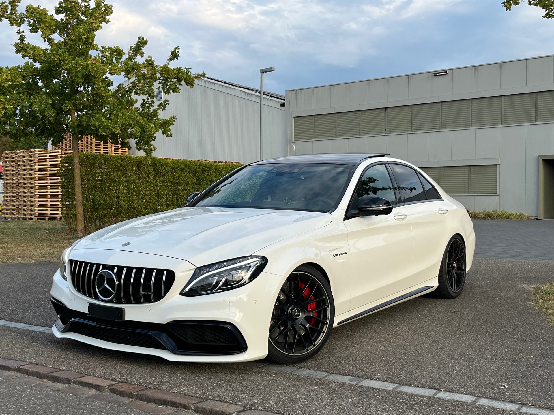 MERCEDES-BENZ C 63 S AMG-image-3