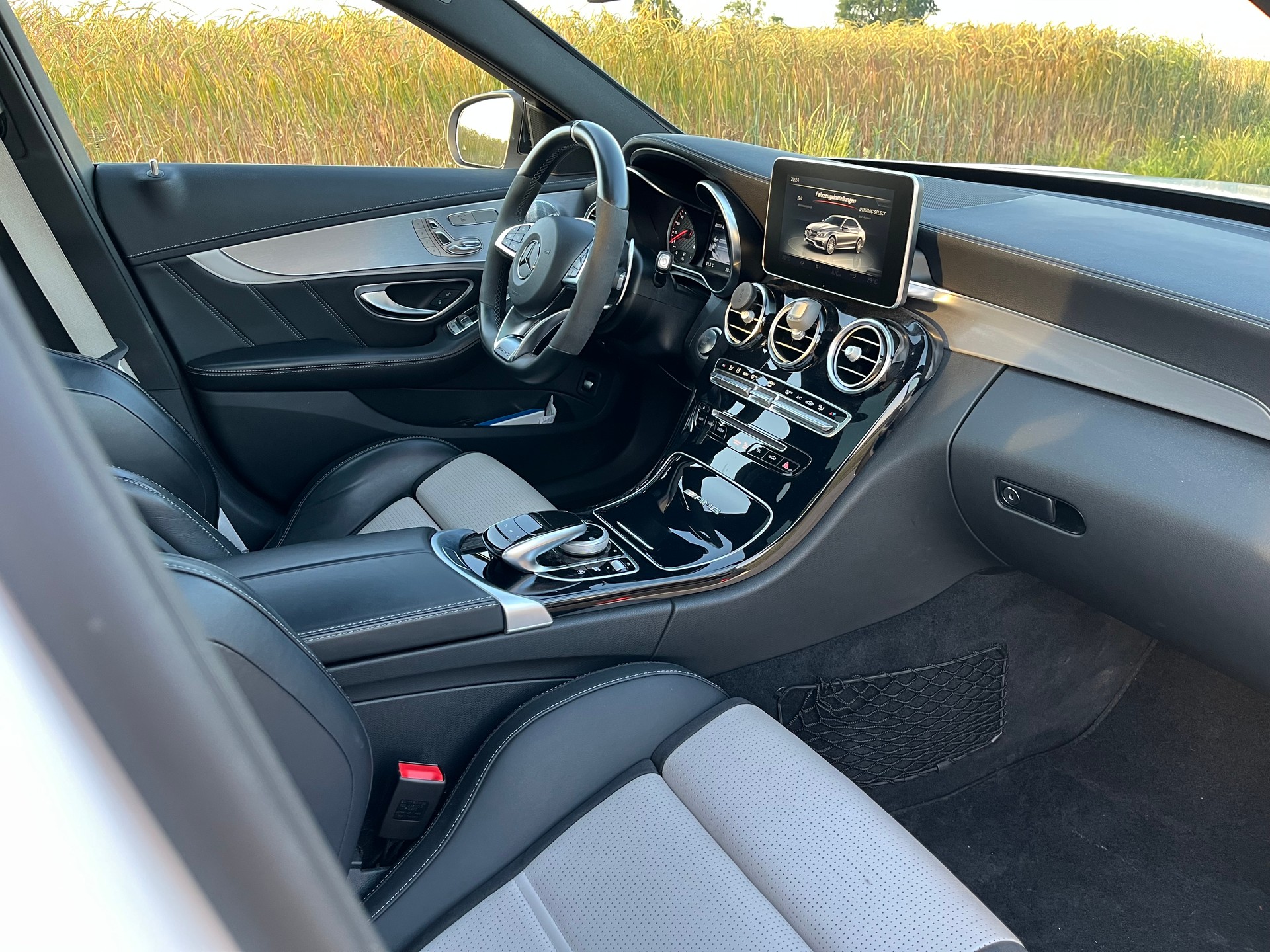 MERCEDES-BENZ C 63 S AMG-image-14
