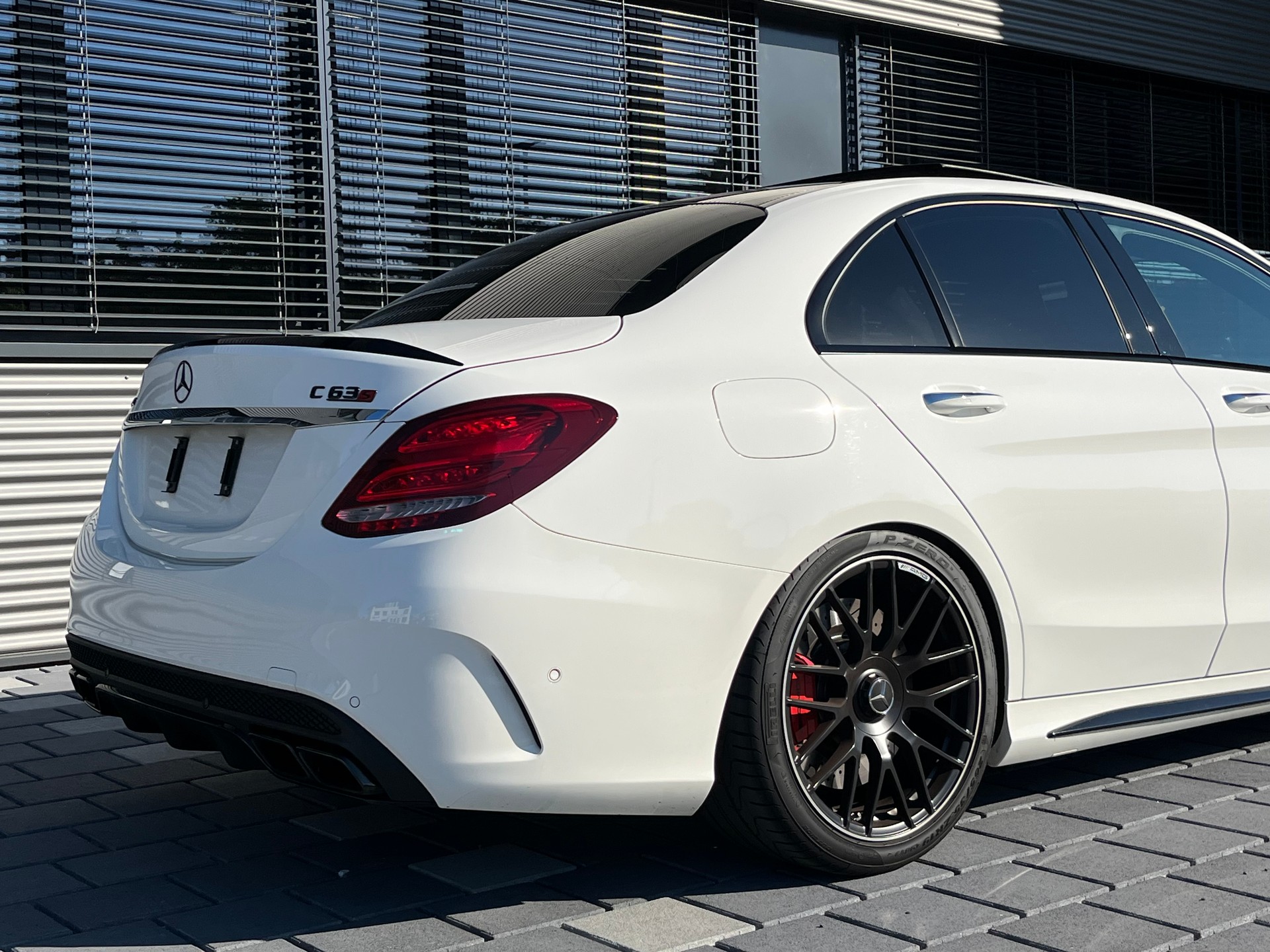 MERCEDES-BENZ C 63 S AMG-image-8