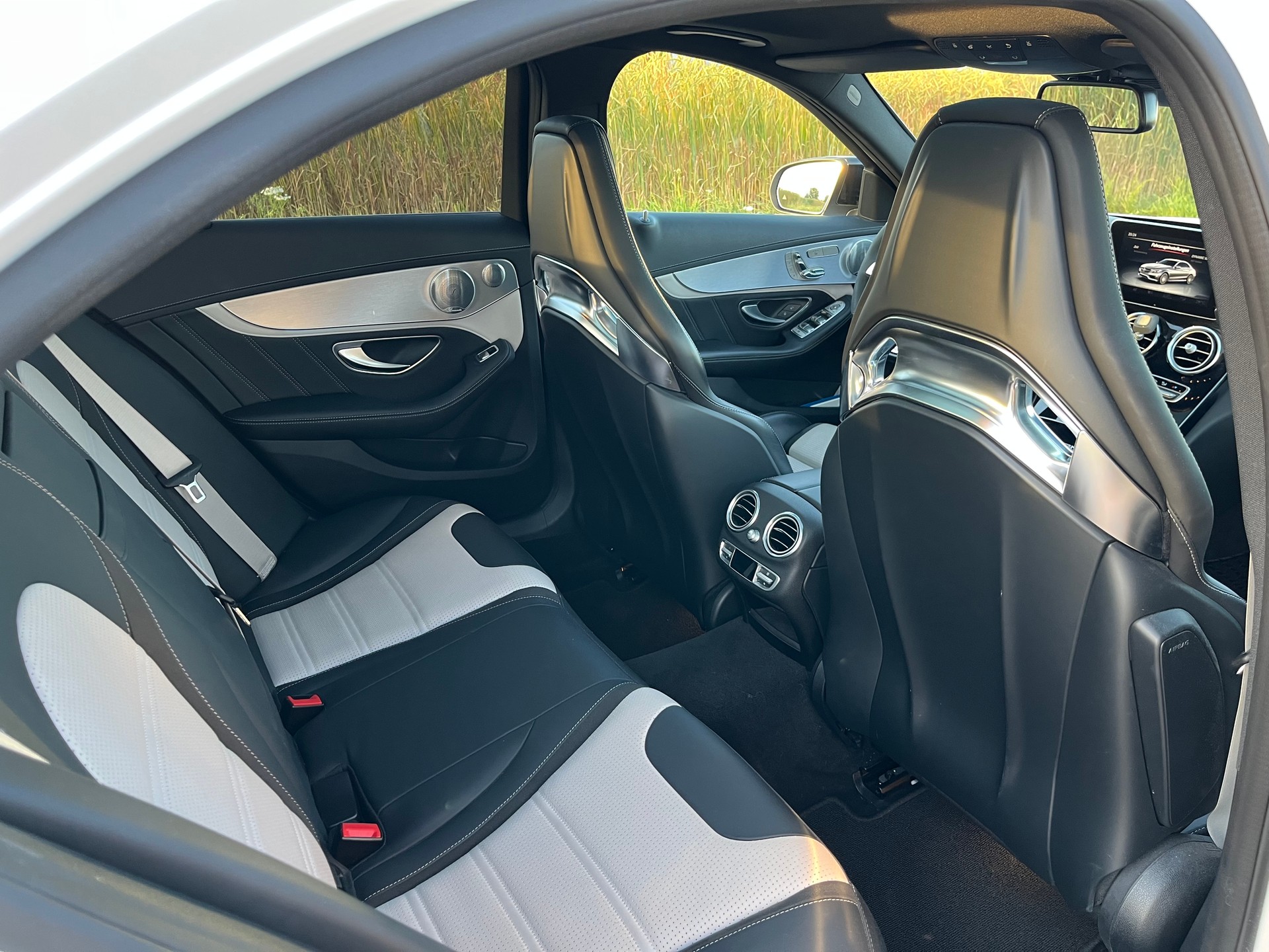 MERCEDES-BENZ C 63 S AMG-image-15