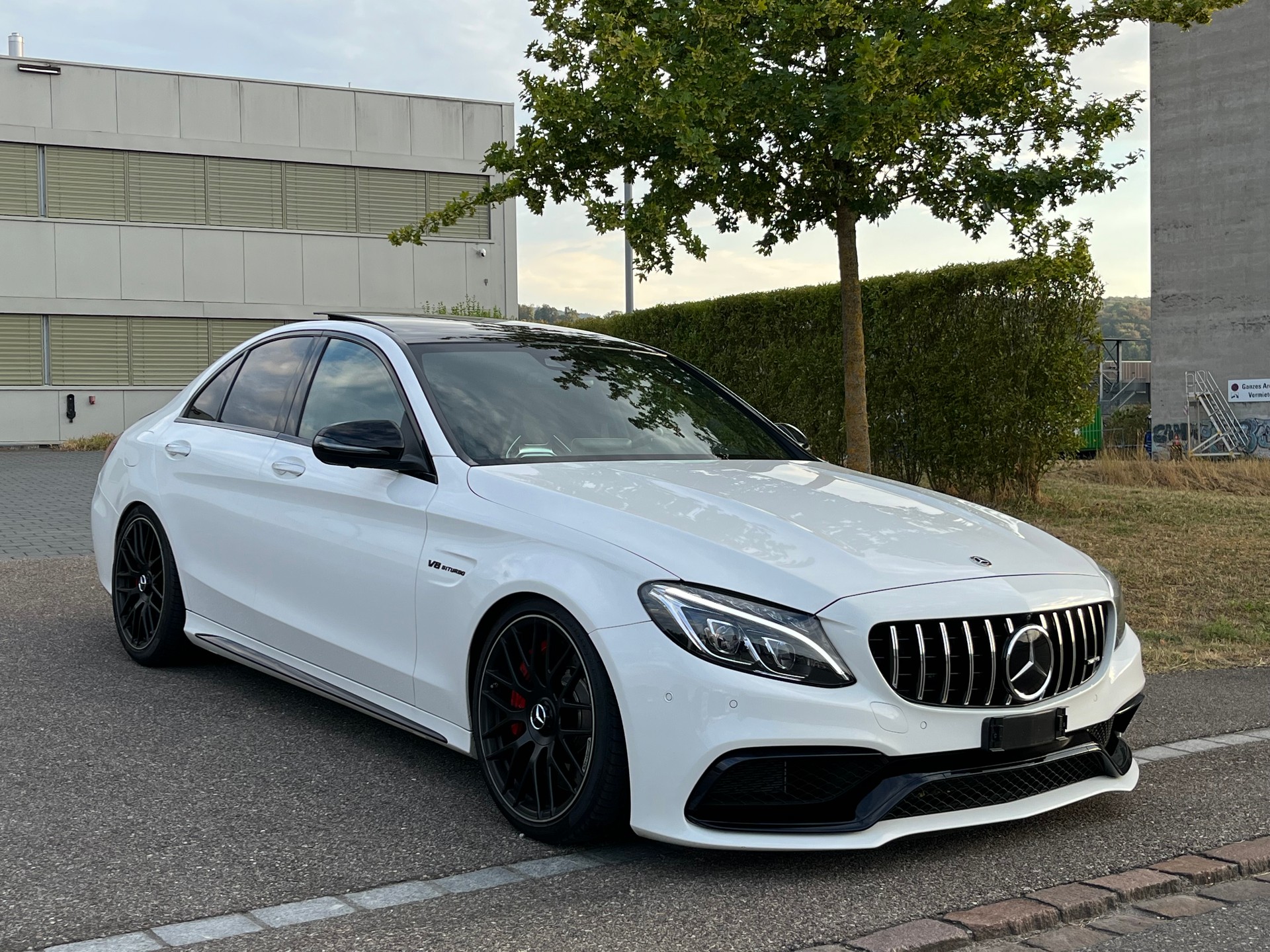 MERCEDES-BENZ C 63 S AMG-image-1