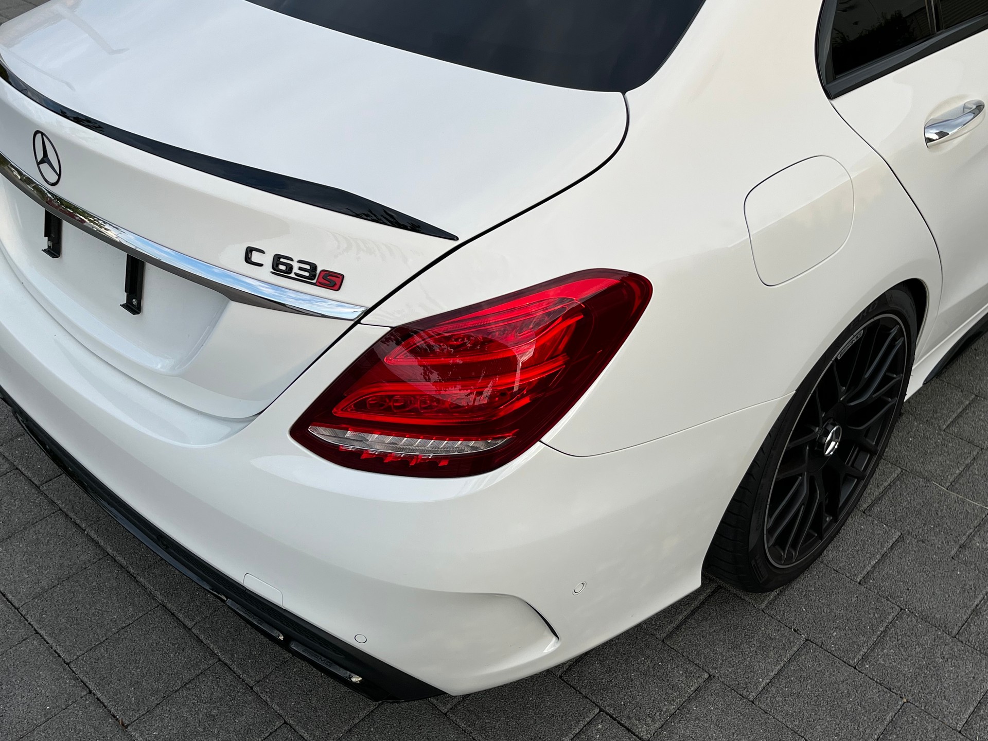 MERCEDES-BENZ C 63 S AMG-image-9