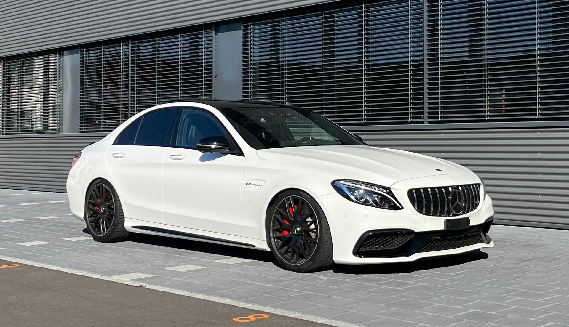 MERCEDES-BENZ C 63 S AMG-image-1