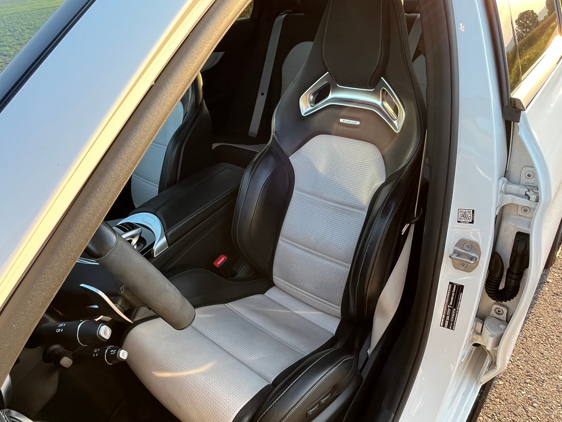 MERCEDES-BENZ C 63 S AMG-image-10