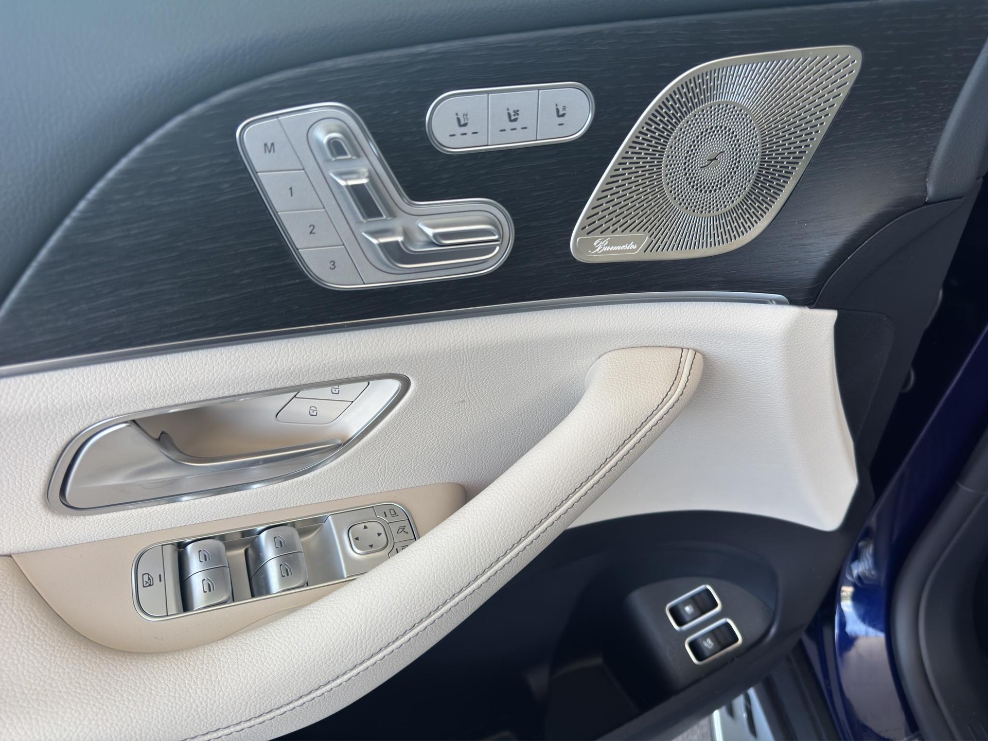 MERCEDES-BENZ GLE 400 e EQ Star AMG Line 4matic Coupé-image-10