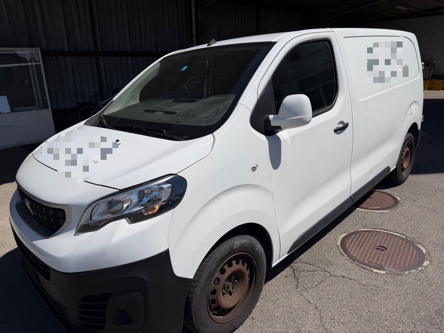 PEUGEOT Expert 2.0 BlueHDi 120 Active Standard-image-0