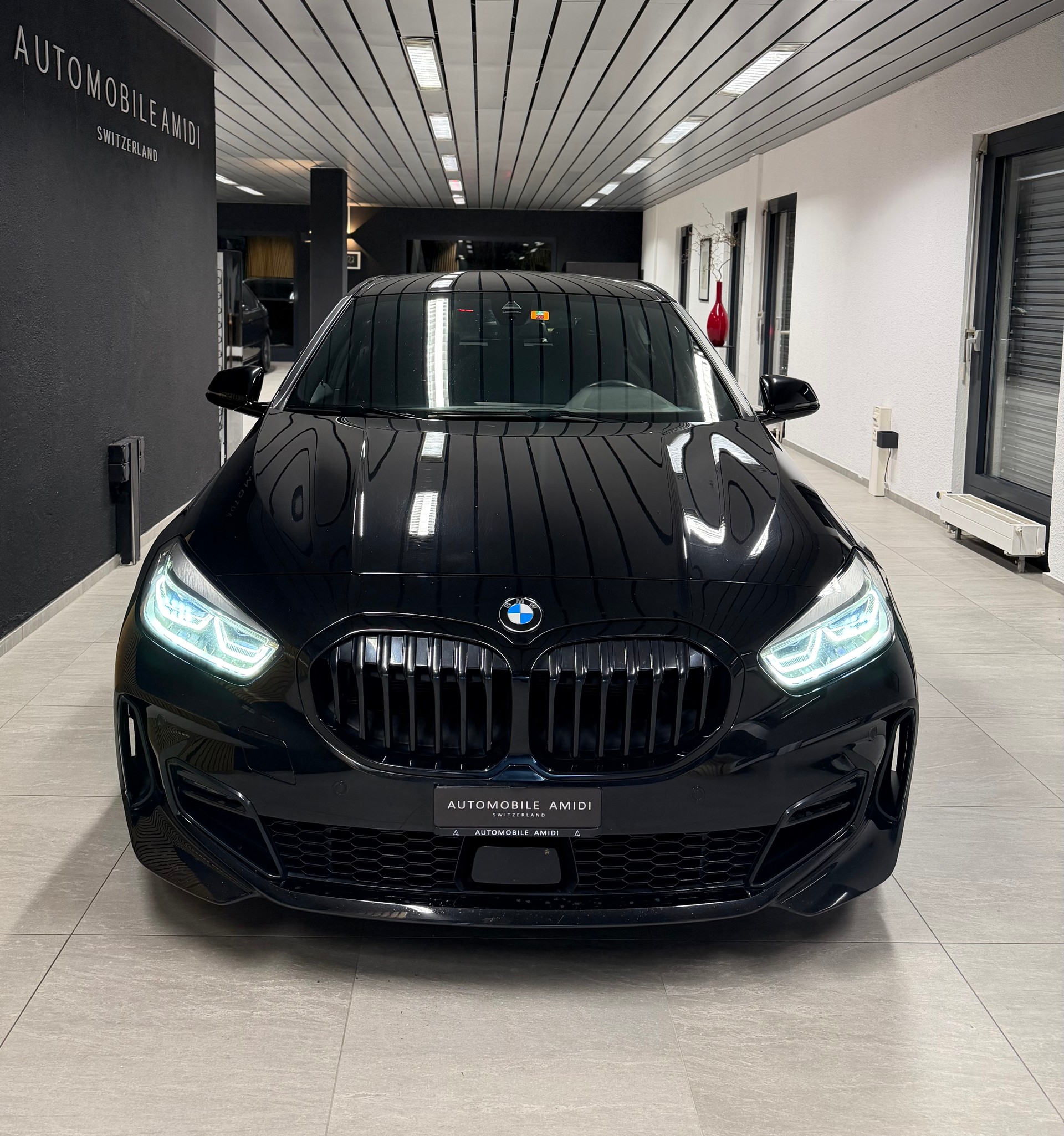 BMW 120d xDrive Steptronic M Sport-image-1