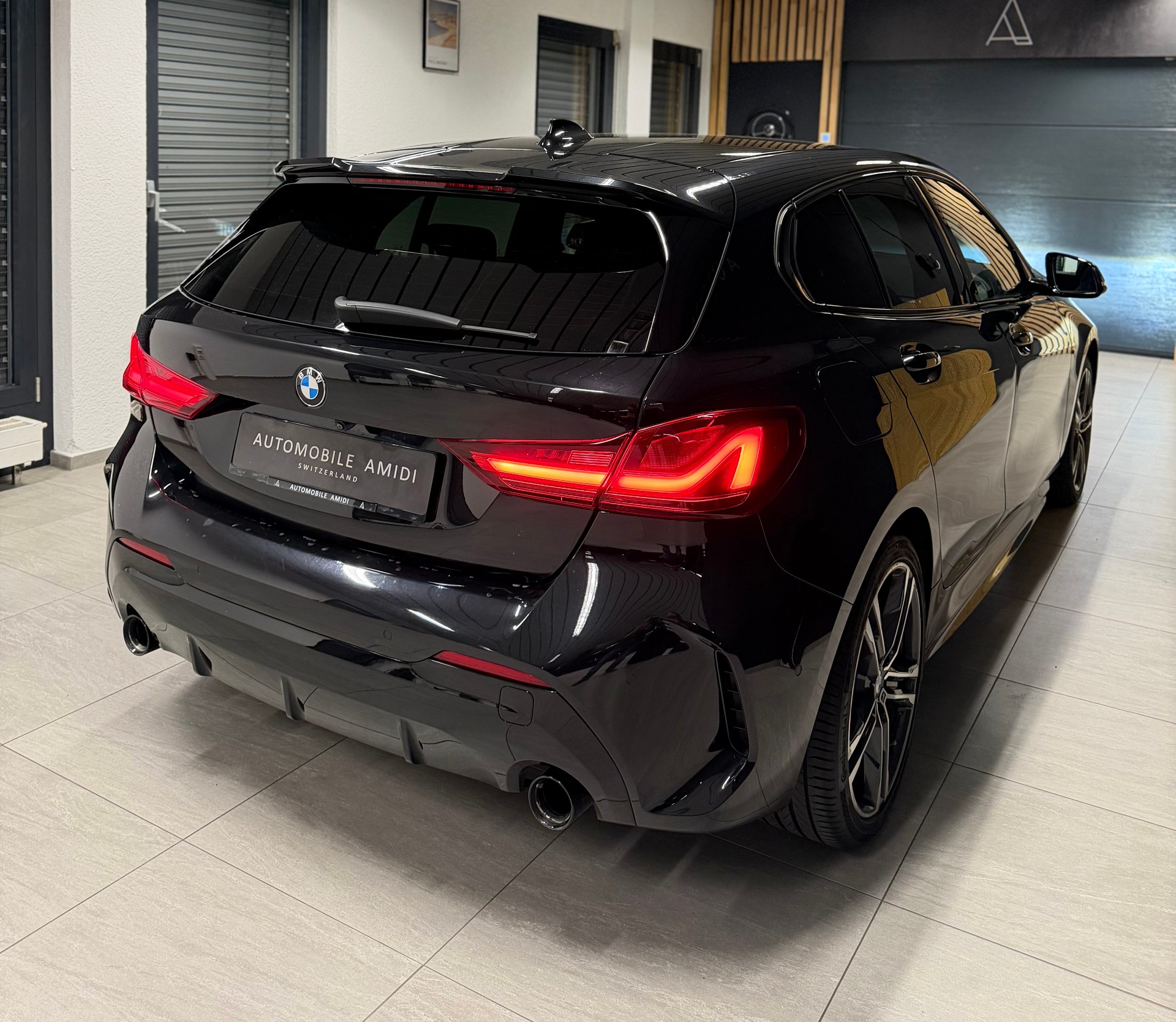 BMW 120d xDrive Steptronic M Sport-image-4