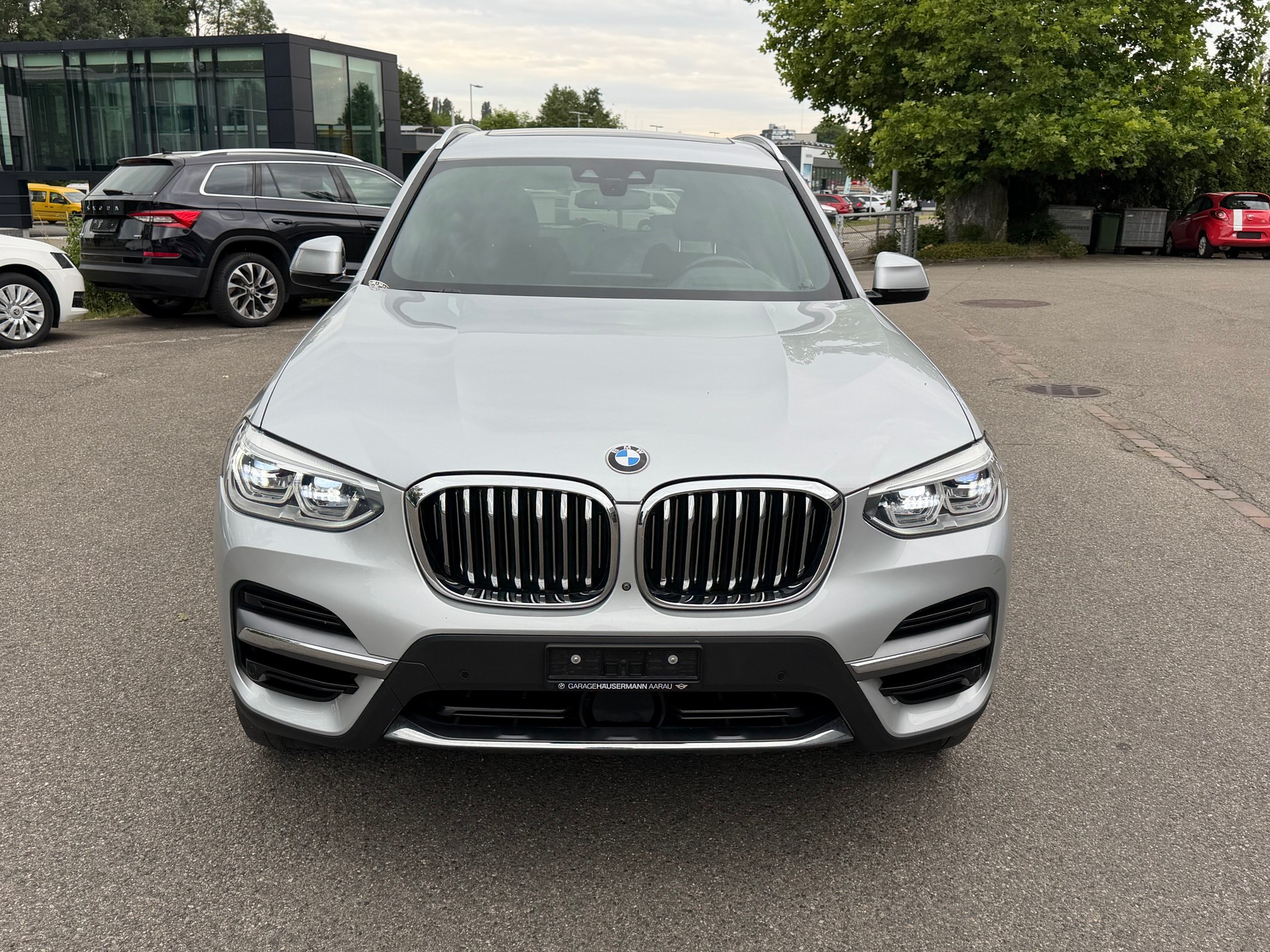 BMW X3 xDrive 30e Luxury Line-image-2