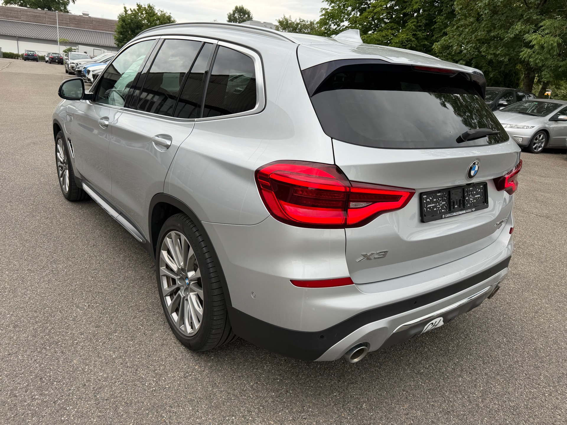 BMW X3 xDrive 30e Luxury Line-image-5