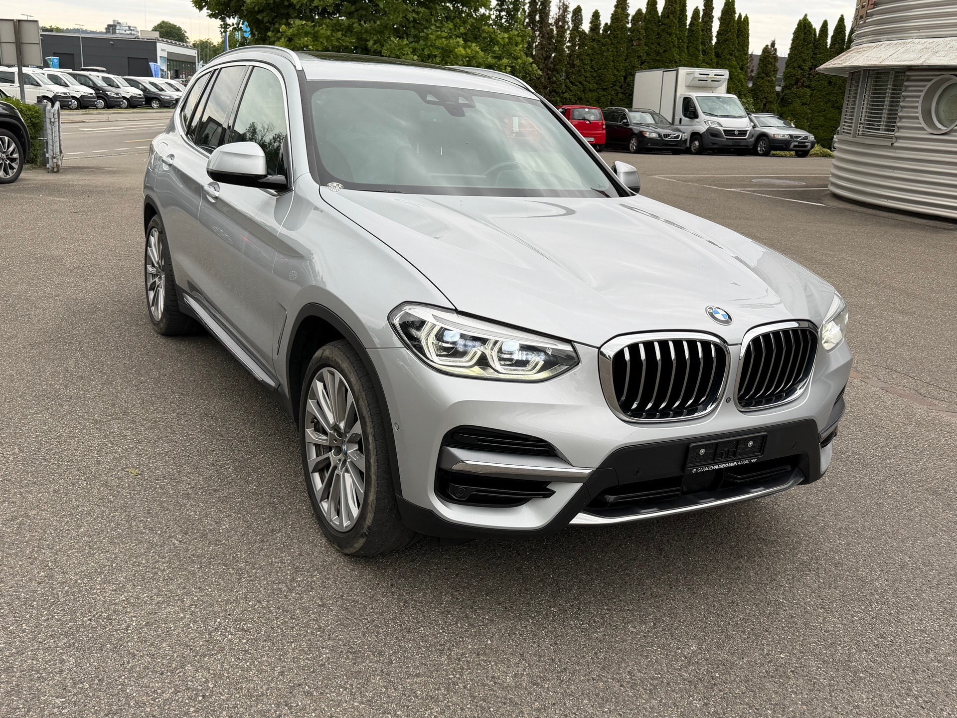 BMW X3 xDrive 30e Luxury Line-image-1