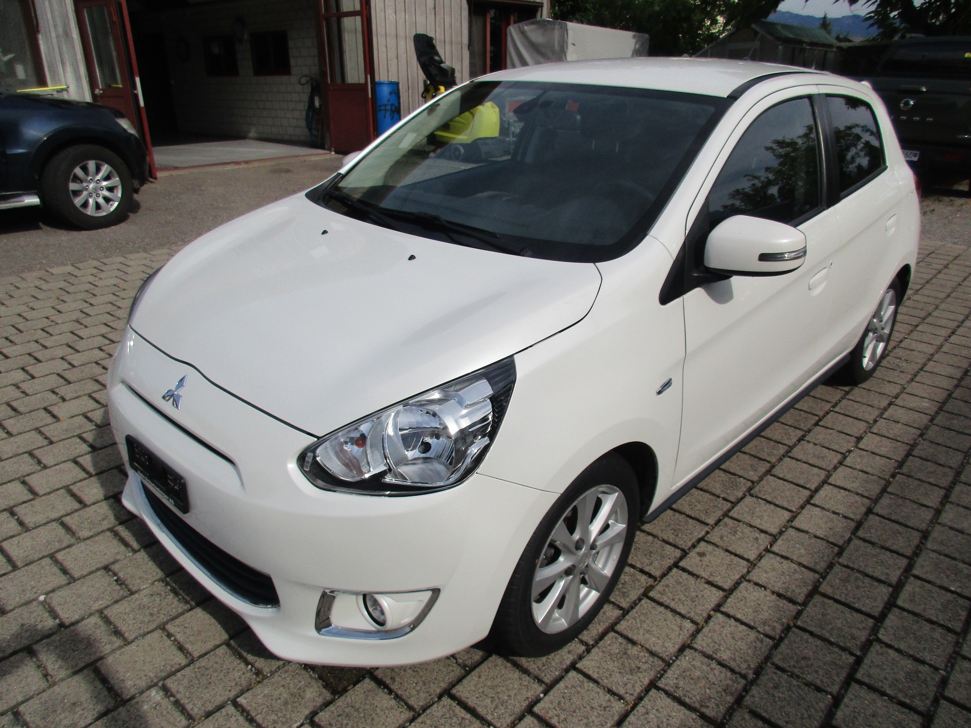 MITSUBISHI Space Star 1.2 Celebration 300K CVT-image-0