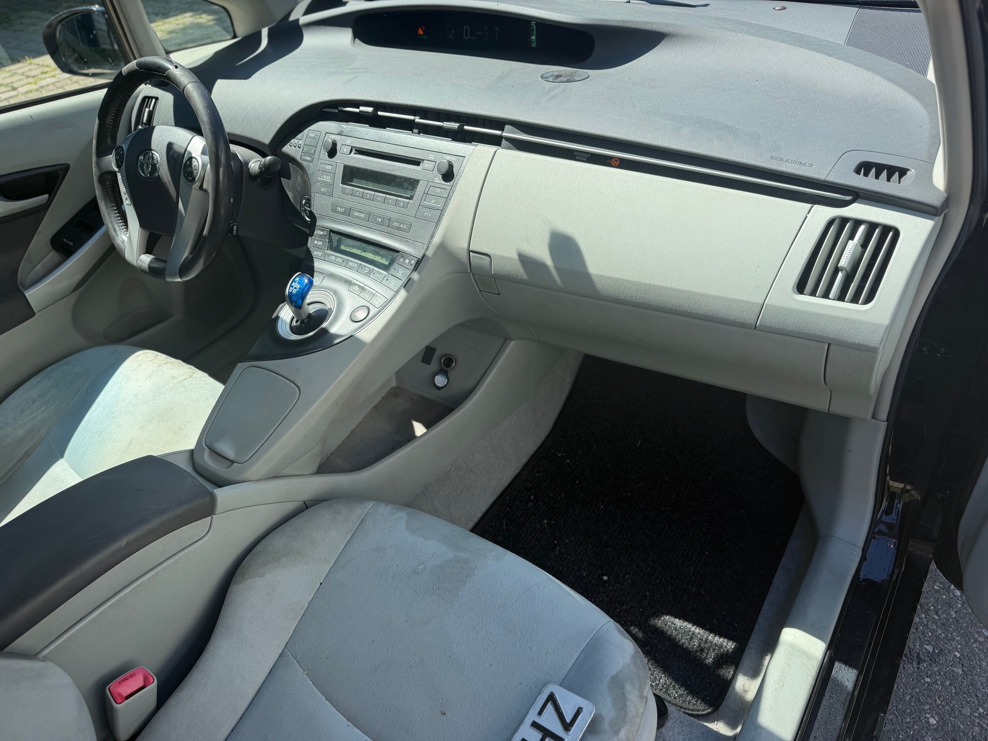 TOYOTA Prius 1.8 16V HSD Sol-image-10