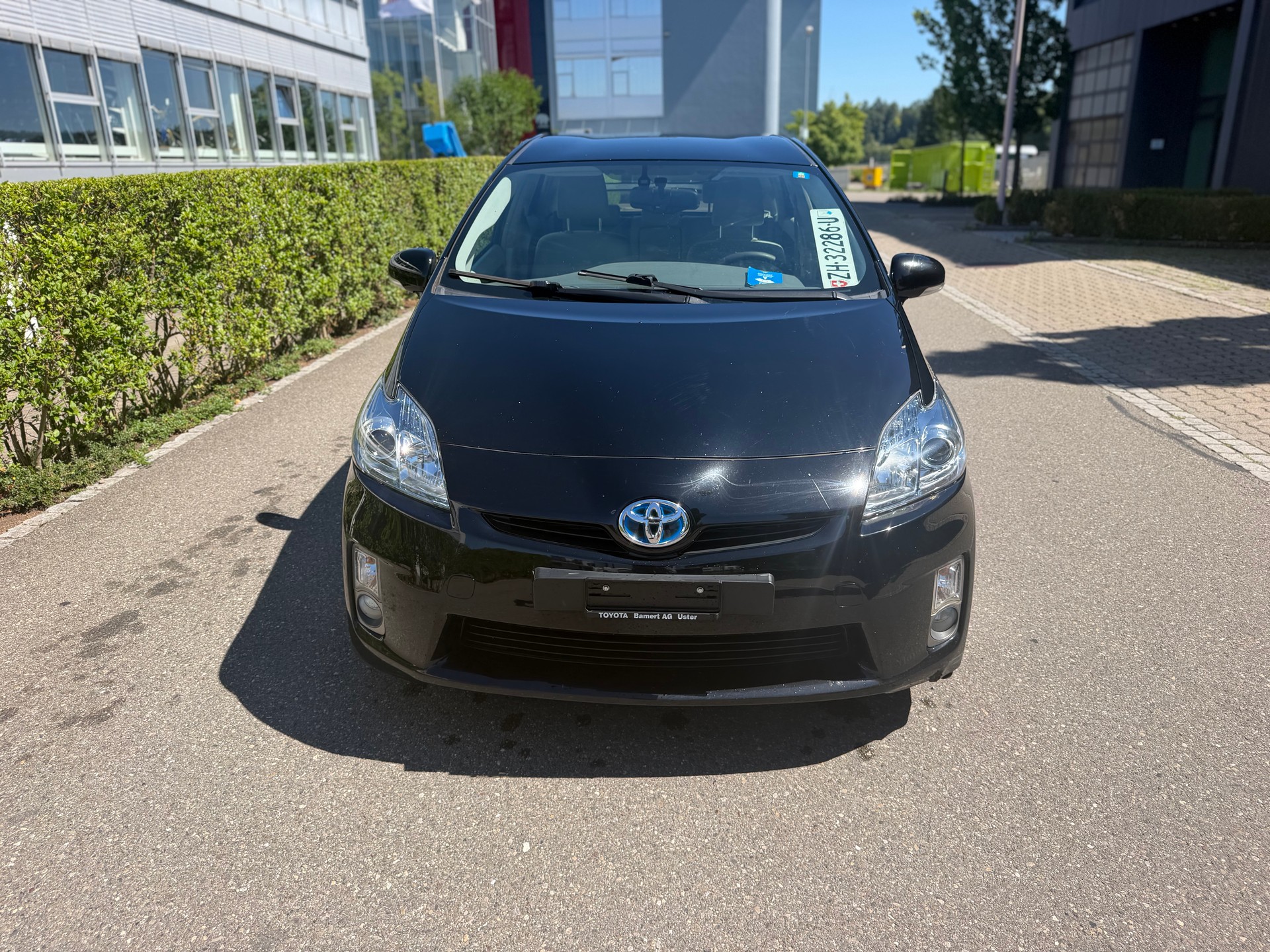 TOYOTA Prius 1.8 16V HSD Sol-image-1