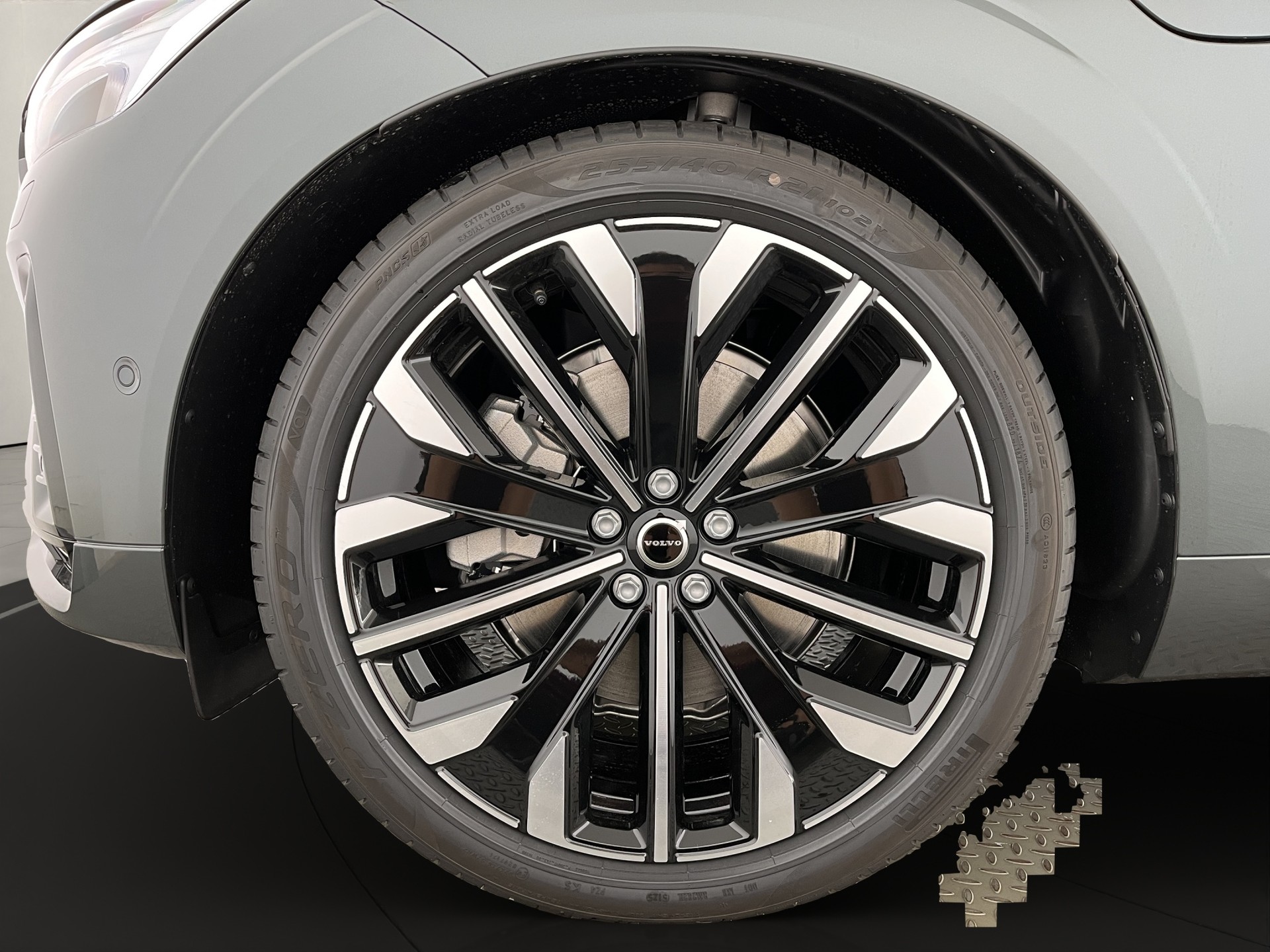 VOLVO XC60 2.0 T8 TE Ultra Dark eAWD-image-6
