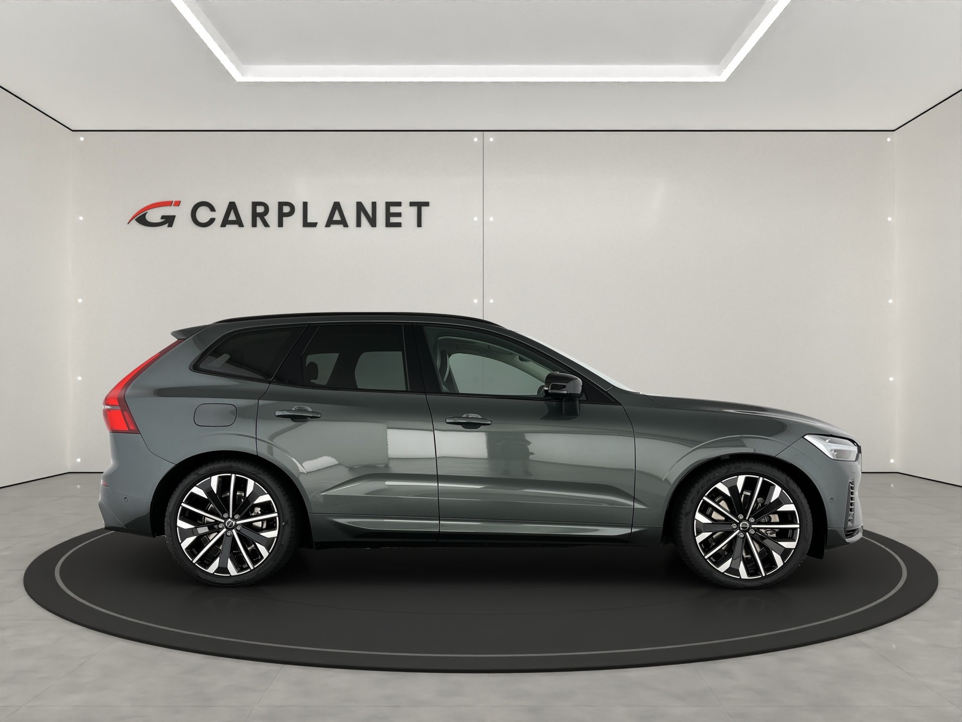VOLVO XC60 2.0 T8 TE Ultra Dark eAWD-image-2
