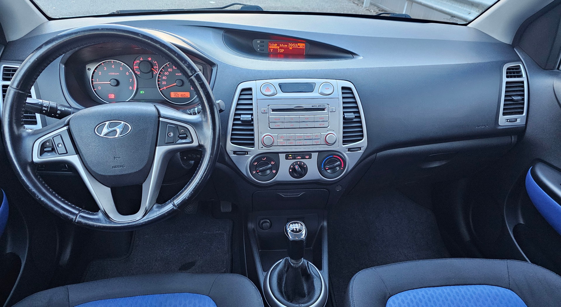 HYUNDAI i20 1.4 Style-image-7