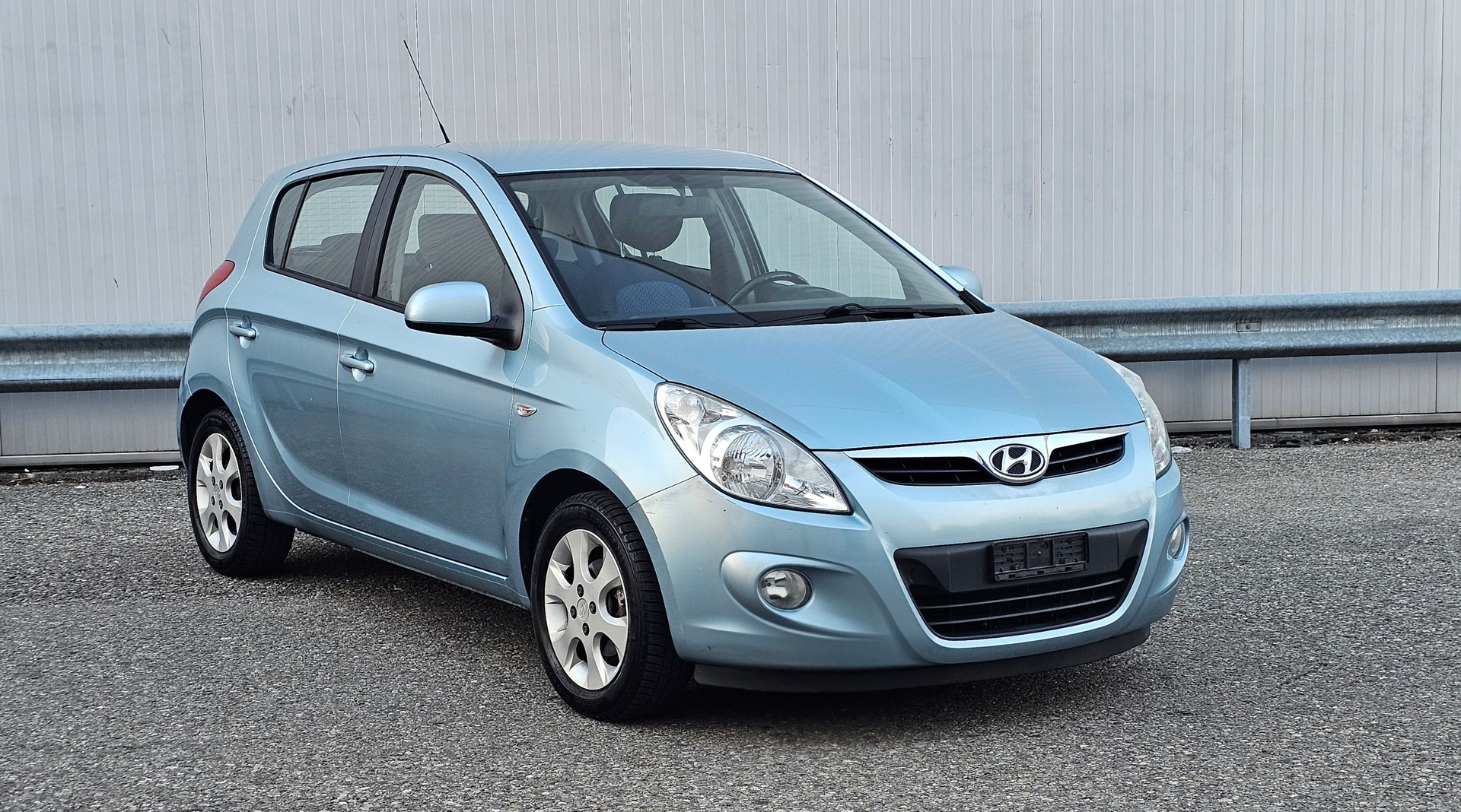 HYUNDAI i20 1.4 Style-image-1