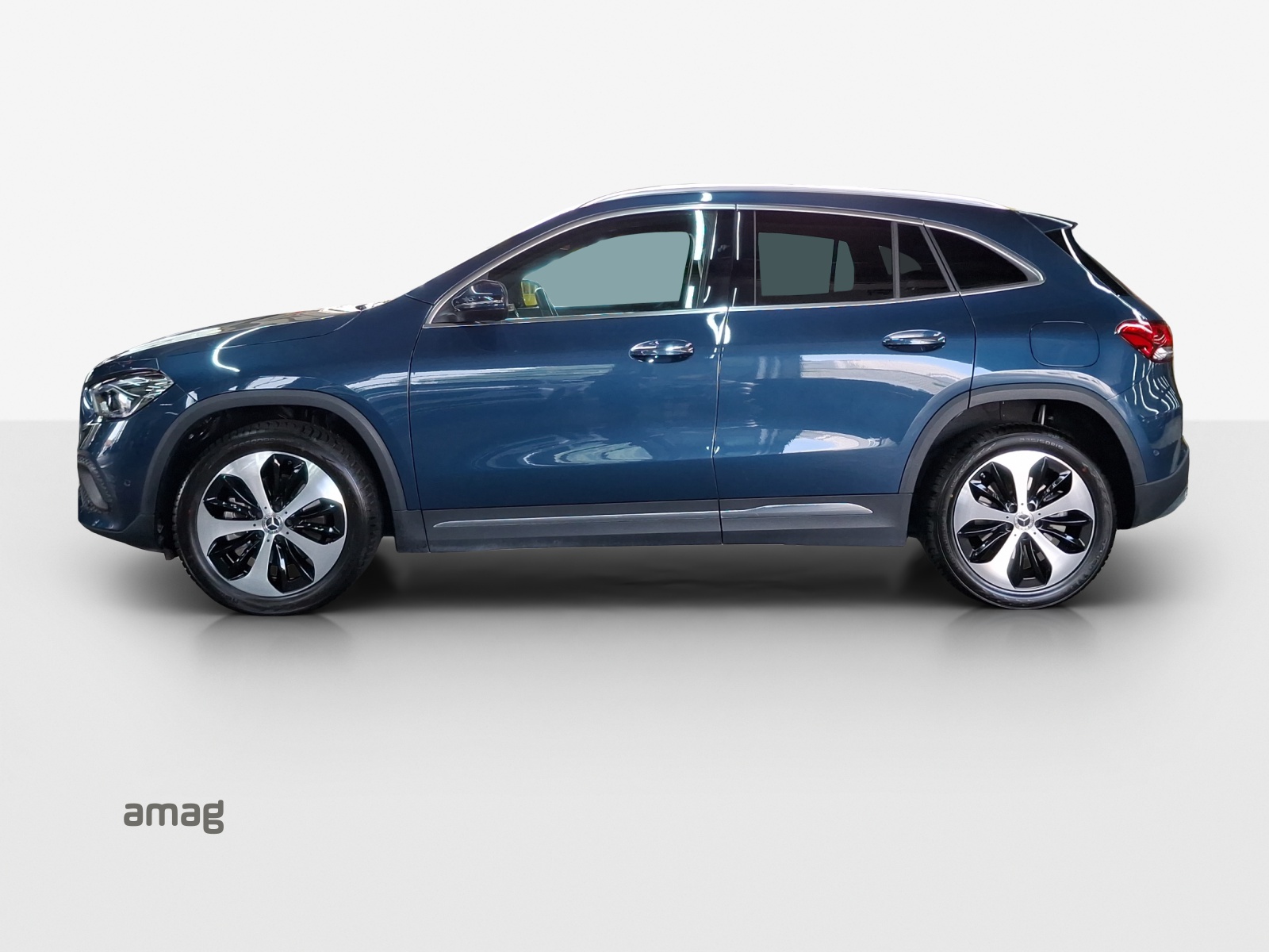 MERCEDES-BENZ GLA 250e Progressive 8G-DCT-image-1