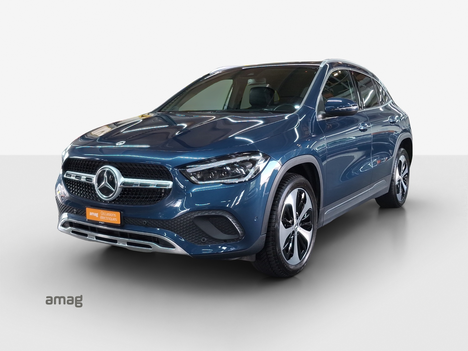 MERCEDES-BENZ GLA 250e Progressive 8G-DCT-image-0