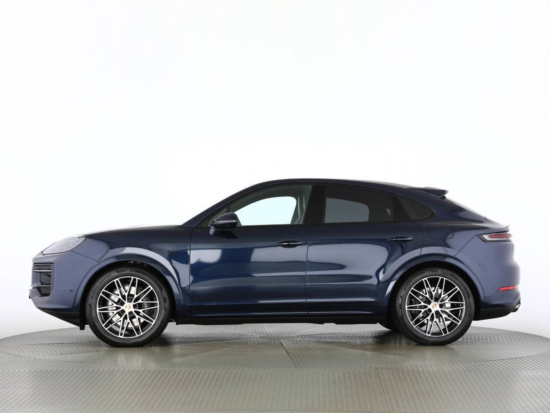 PORSCHE Cayenne E-Hybrid Coupé Black Edition-image-12