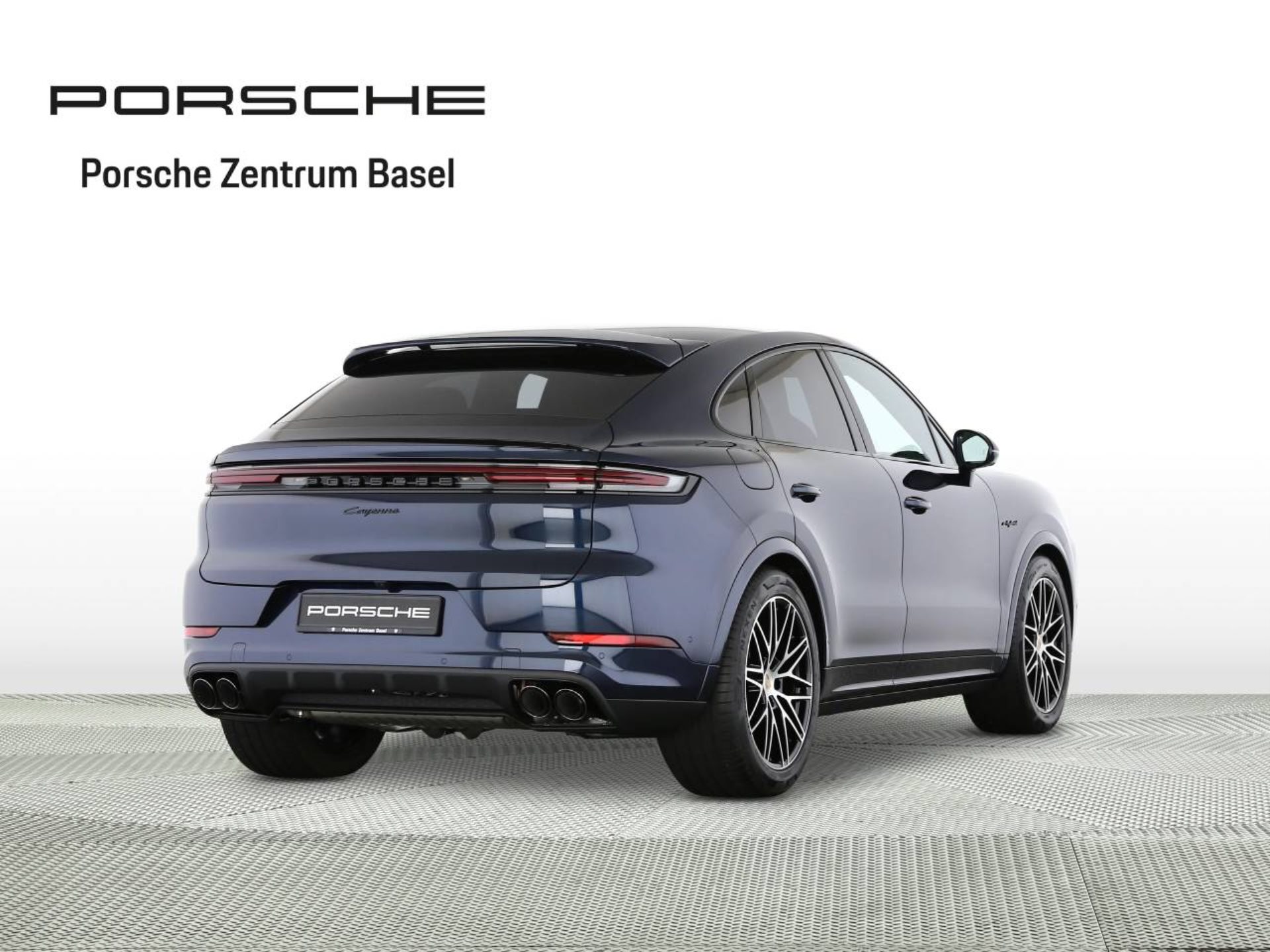 PORSCHE Cayenne E-Hybrid Coupé Black Edition-showroom-element-2