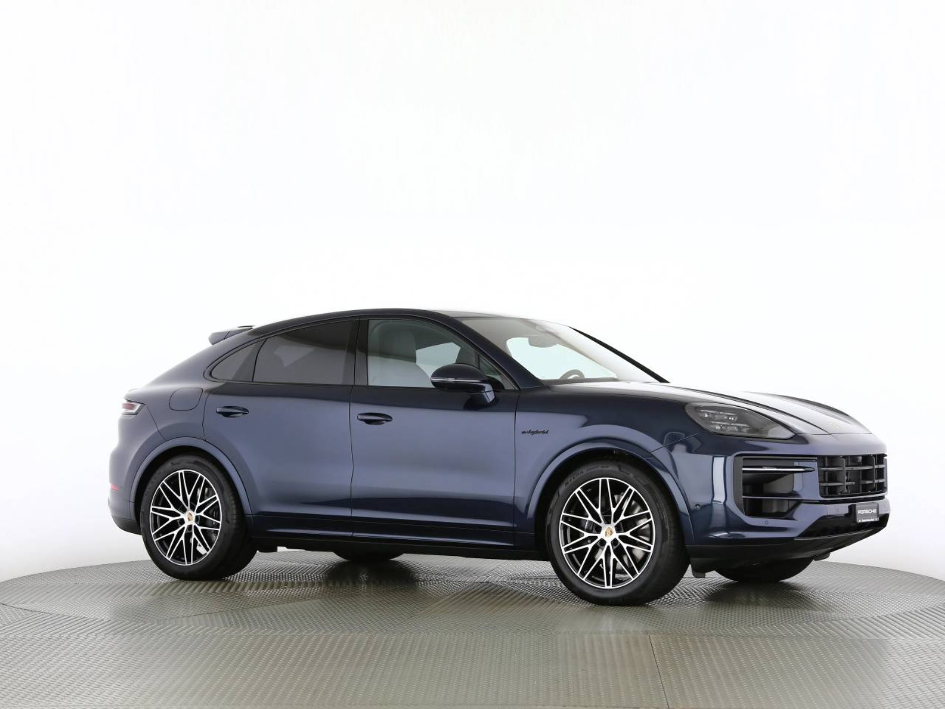 PORSCHE Cayenne E-Hybrid Coupé Black Edition-image-26