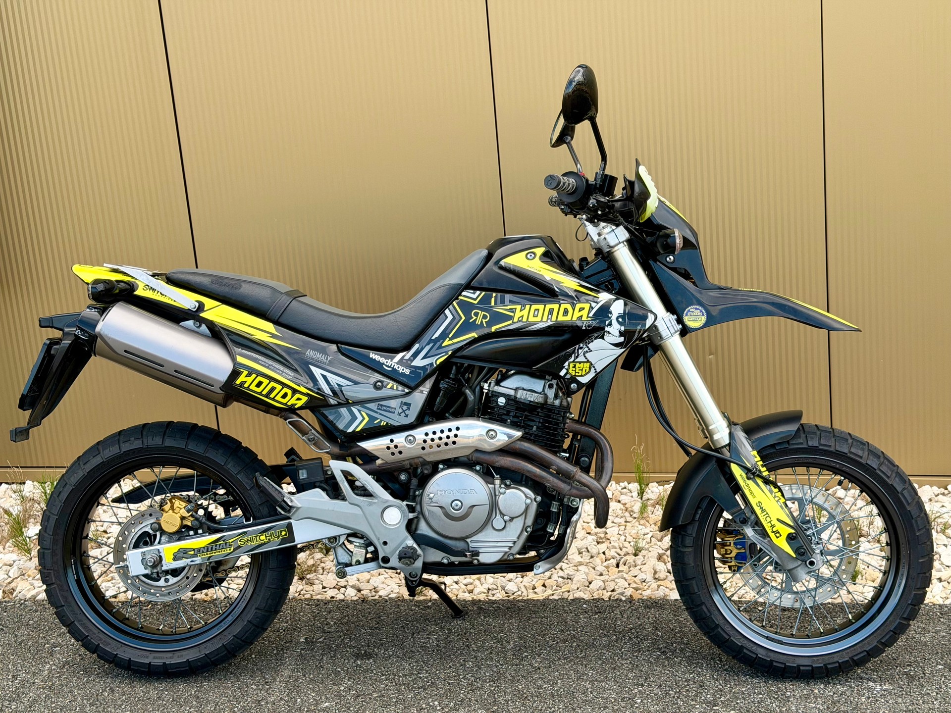 HONDA FMX 650-showroom-element-3