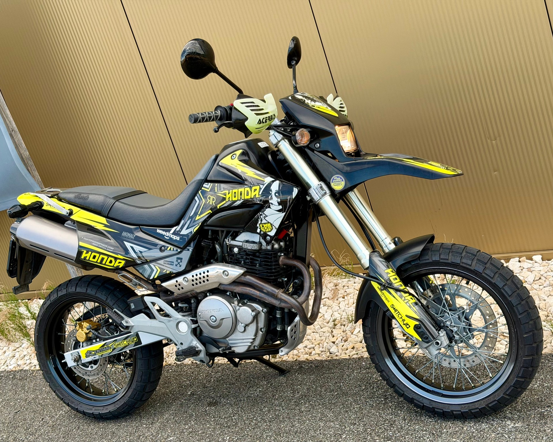 HONDA FMX 650-showroom-element-2