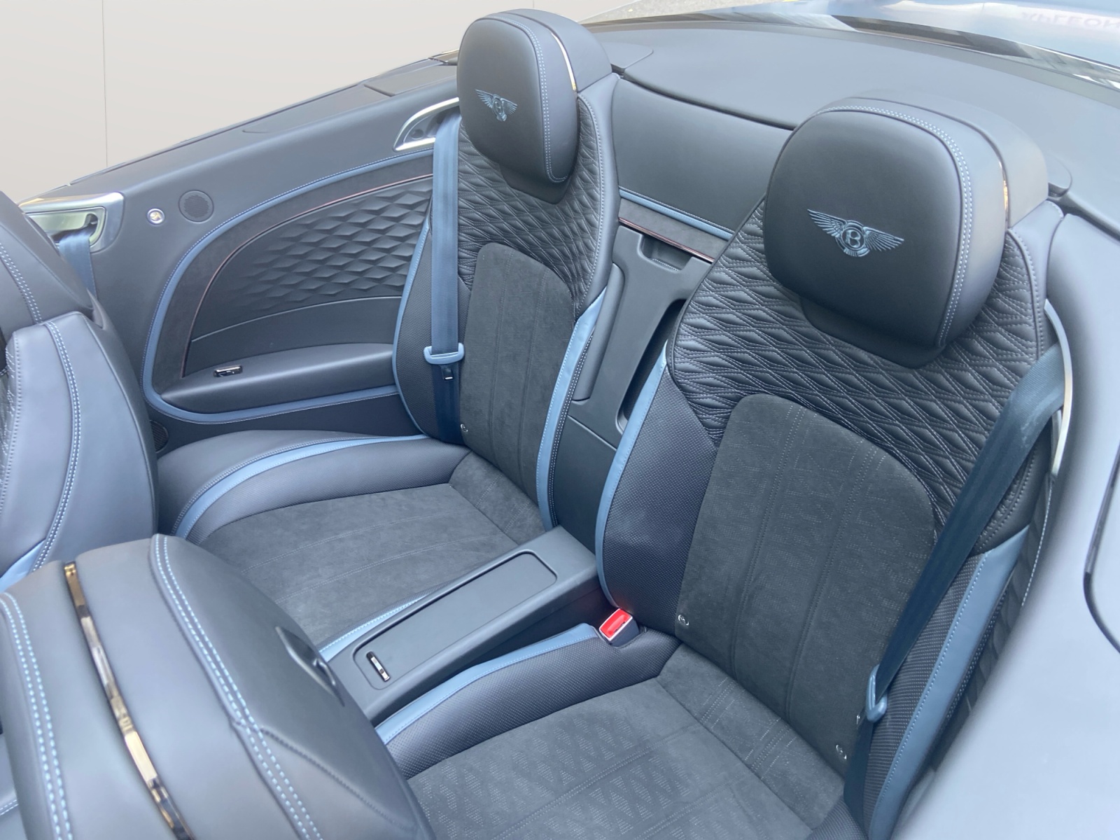 BENTLEY Continental GTC 4.0 V8 PHEV Speed-image-11