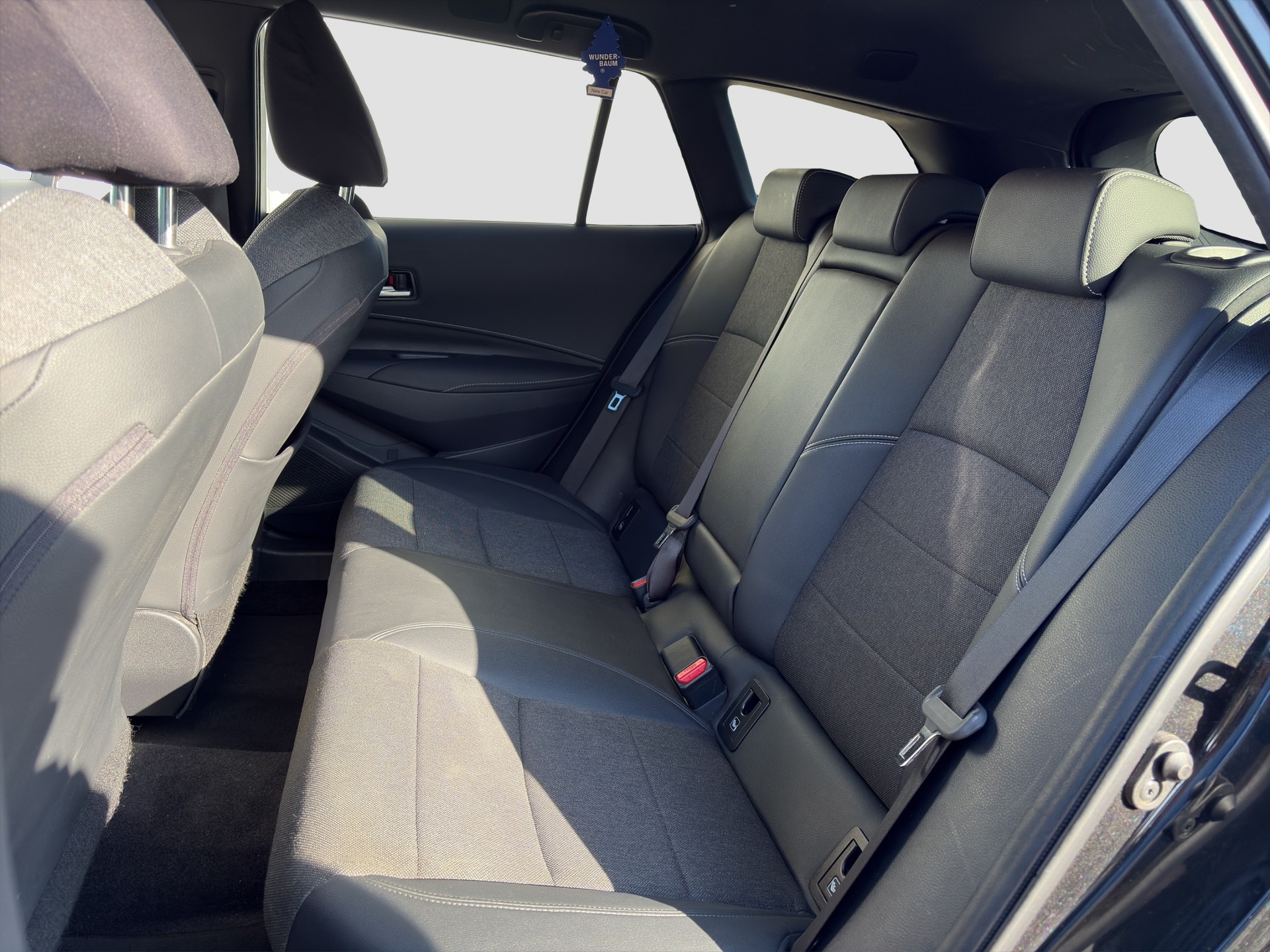 TOYOTA Corolla Touring Sports 1.8 HSD Trend e-CVT-image-11